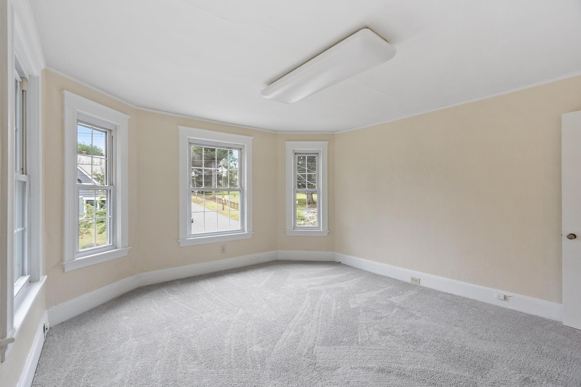 Multi Family at 297 South Main Street, Haverhill MA 01835, Haverhill, photo 33 of 38
