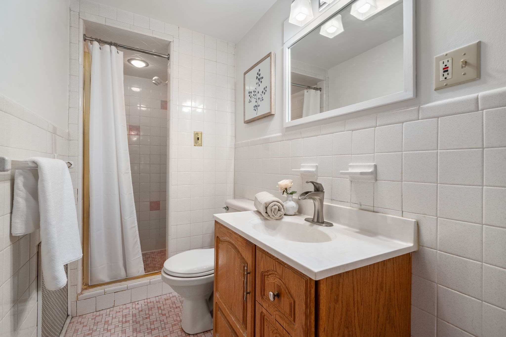 Condominium at 50 Lancaster Ter # 2, Brookline MA 02446, Brookline, photo 12 of 21