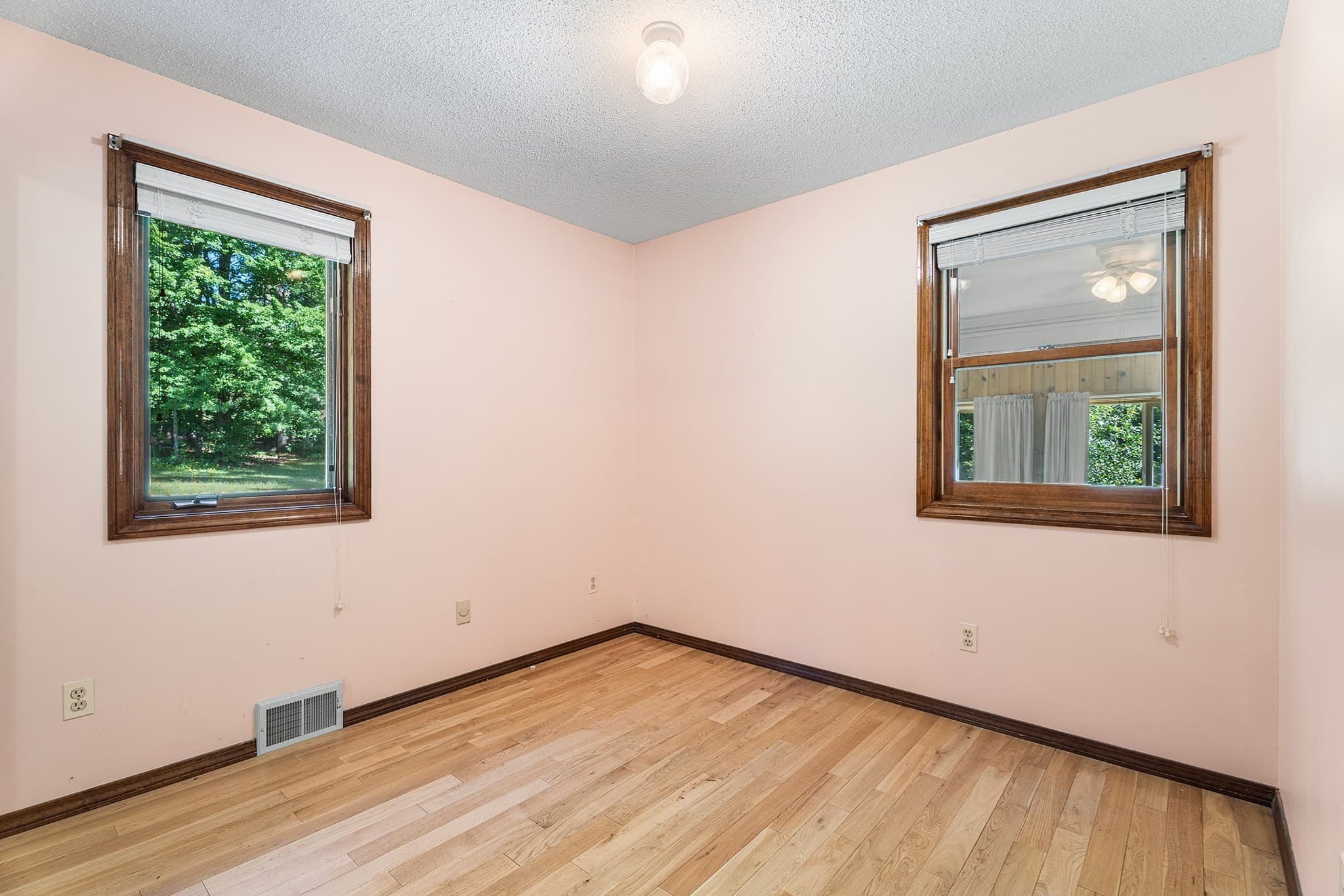 Single Family Residence at 9 Jim Ash Rd, Palmer MA 01069, Palmer, photo 21 of 37
