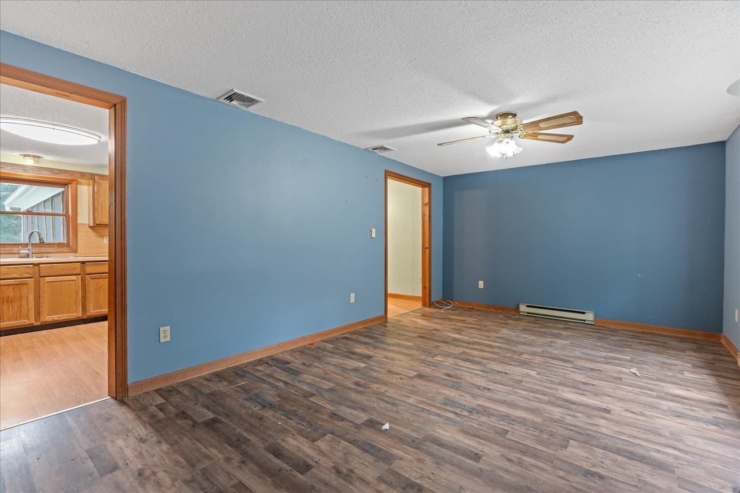 Single Family Residence at 141 Elm St., Blackstone MA 01504, Blackstone, photo 8 of 33