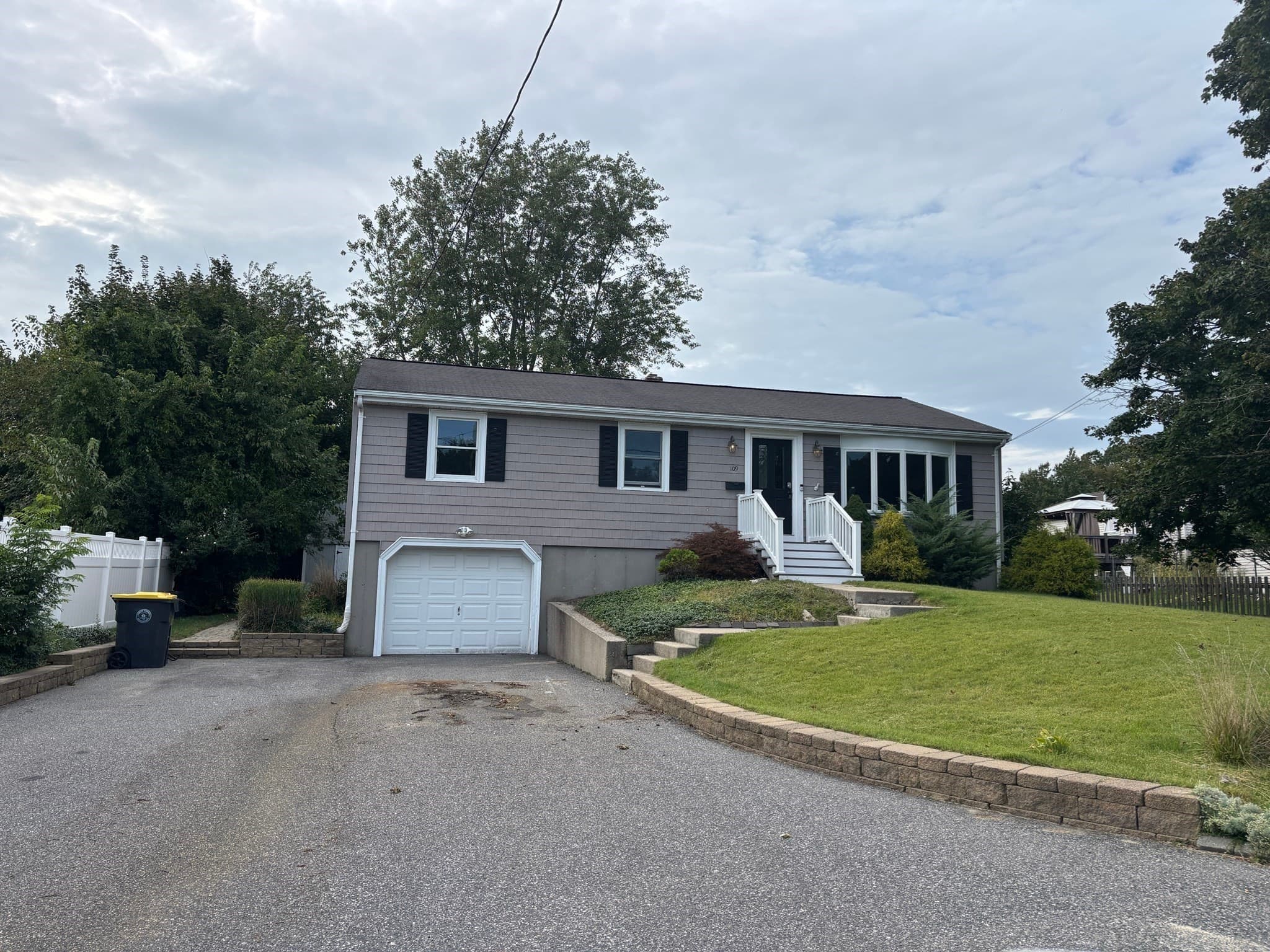 Single Family Residence at 109 Homer Dr, Somerset MA 02726, Somerset, photo 2 of 33