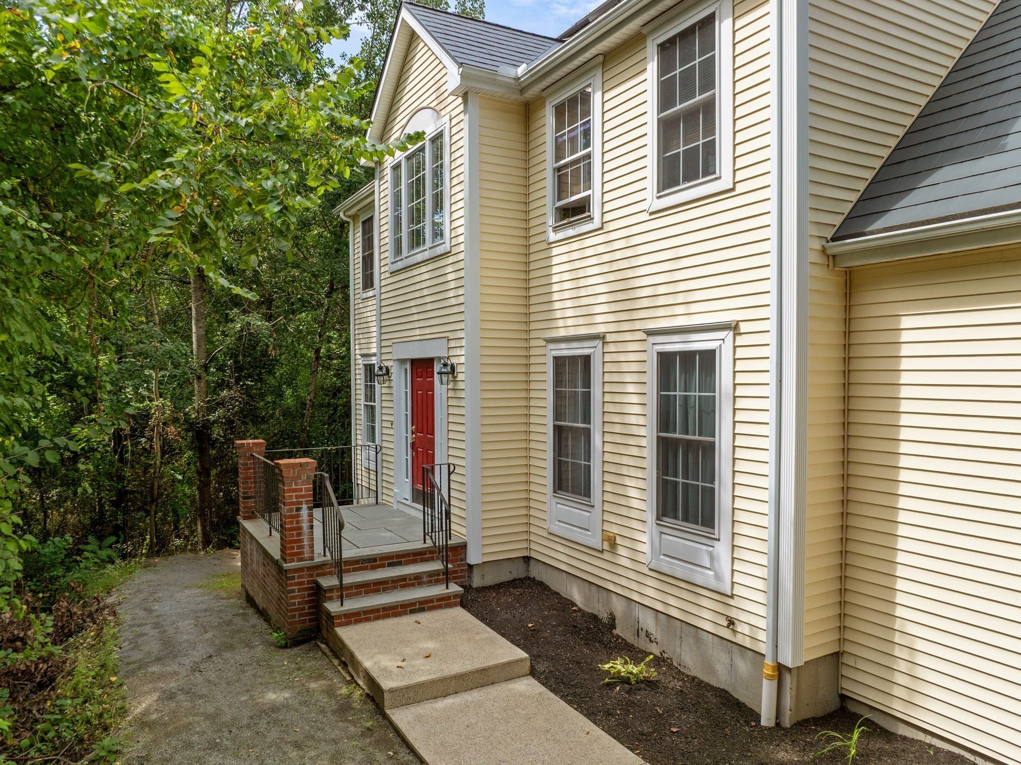 115 Cathedral Drive, Attleboro MA 02703