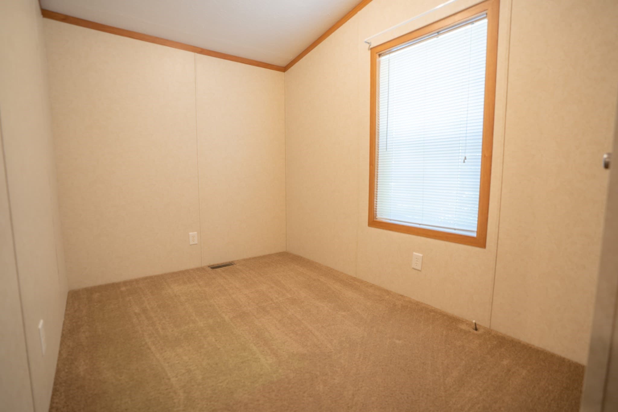Mobile Home at 12 Patriot Circle, Plymouth MA 02360, Plymouth, photo 15 of 19