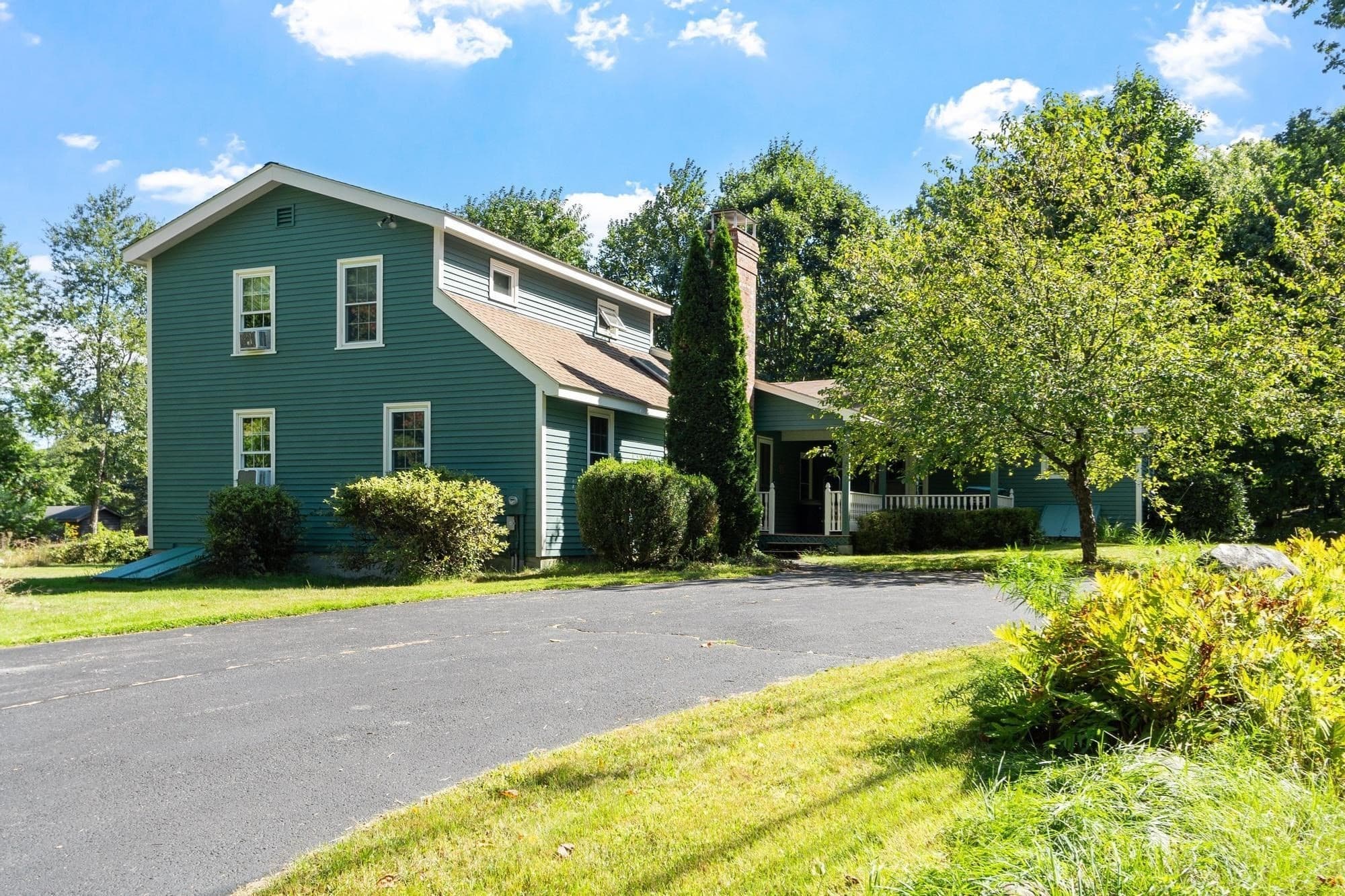 Single Family Residence at 163 Rowley Hill Rd, Sterling MA 01564, Sterling, photo 2 of 41