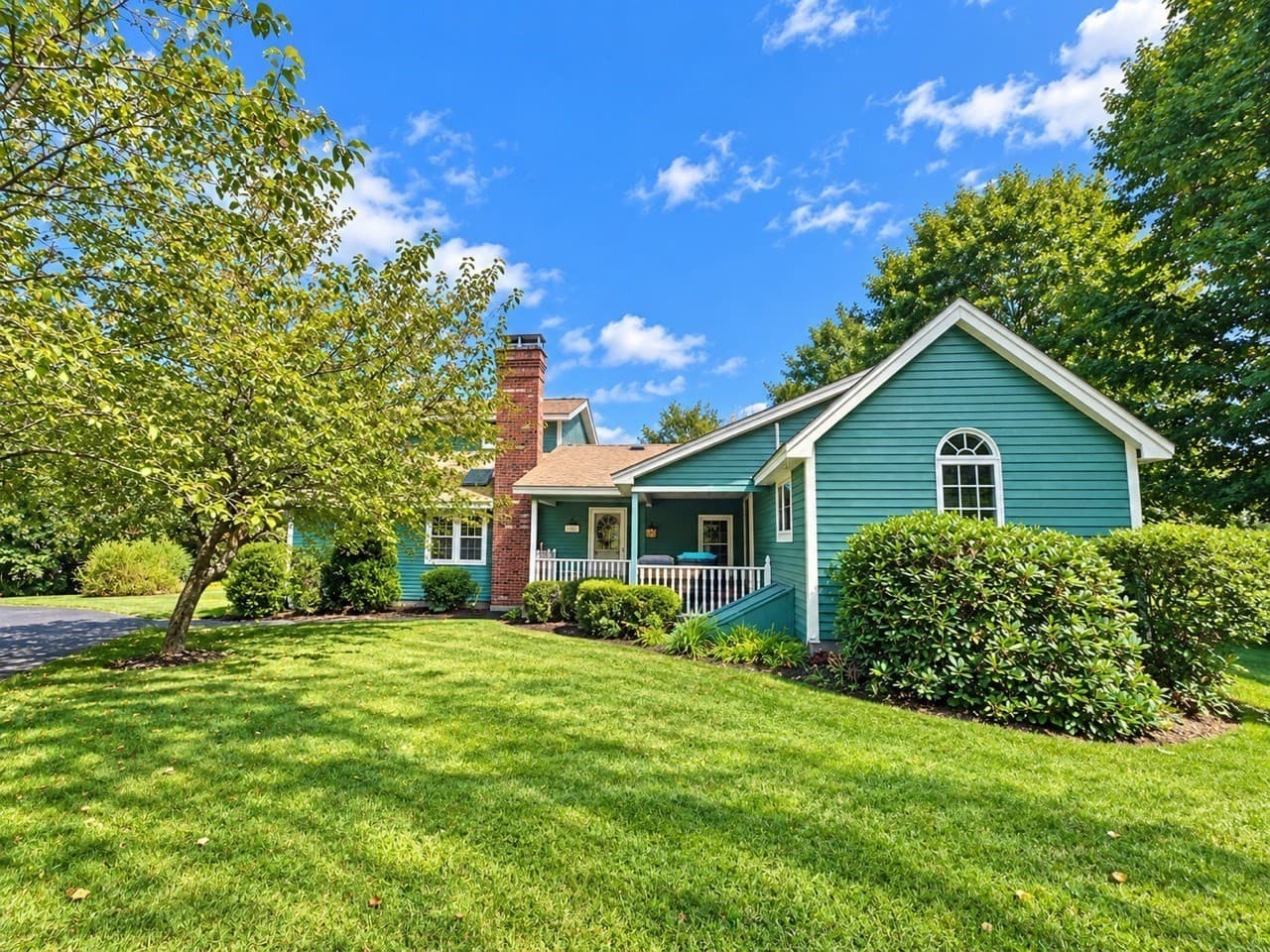 163 Rowley Hill Rd, Sterling MA 01564