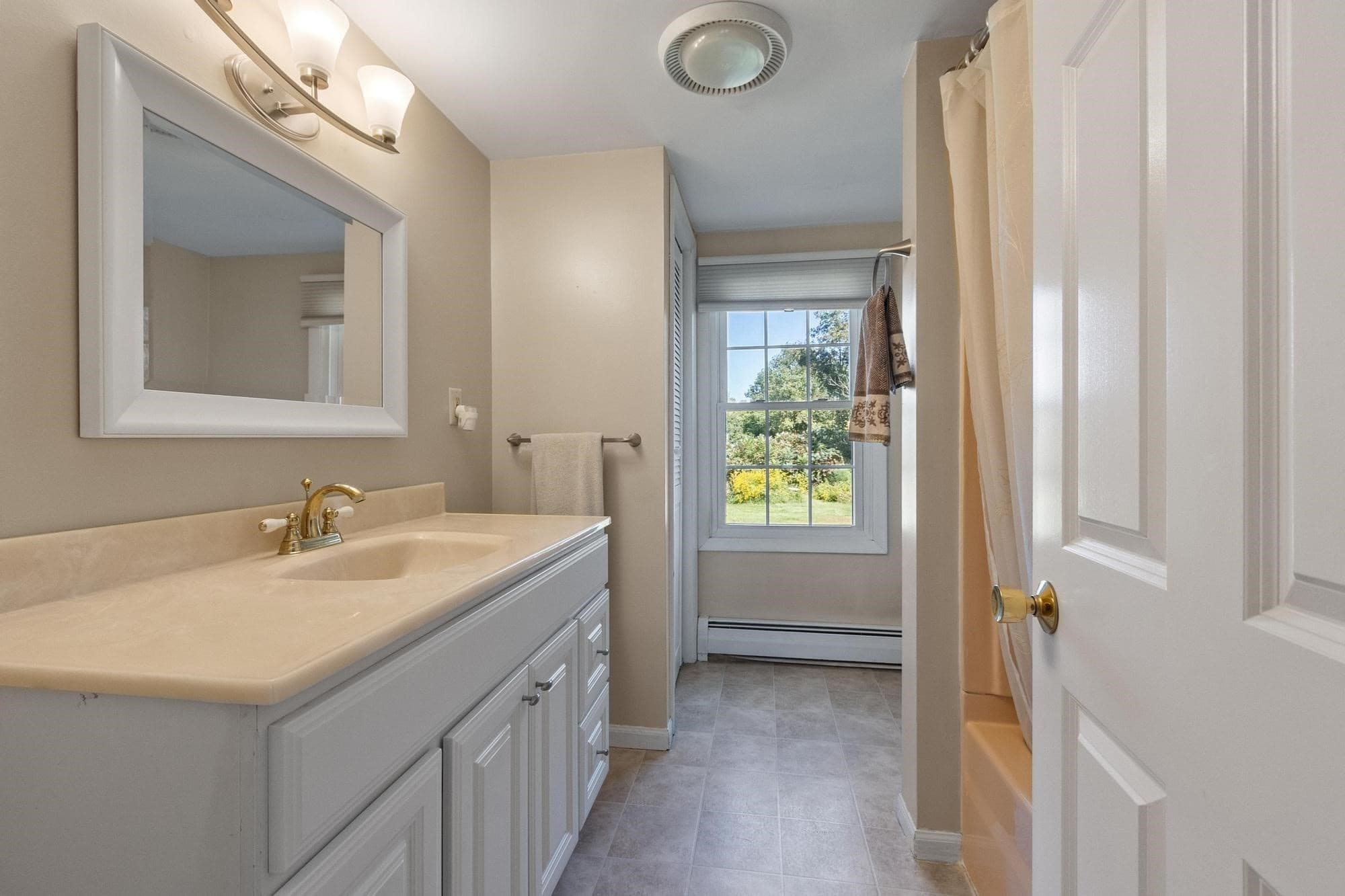 Single Family Residence at 163 Rowley Hill Rd, Sterling MA 01564, Sterling, photo 28 of 41