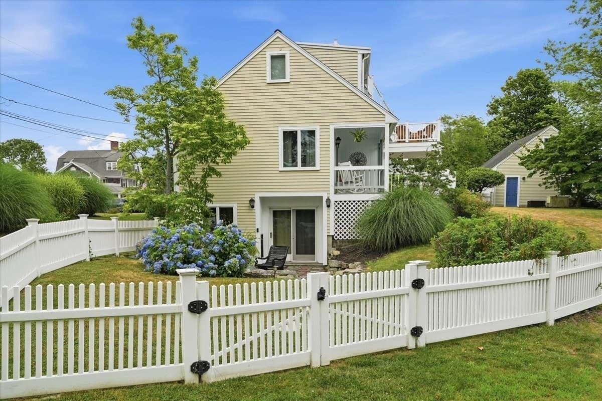 Single Family Residence at 19 Lincoln Ave, Scituate MA 02066, Scituate, photo 29 of 37