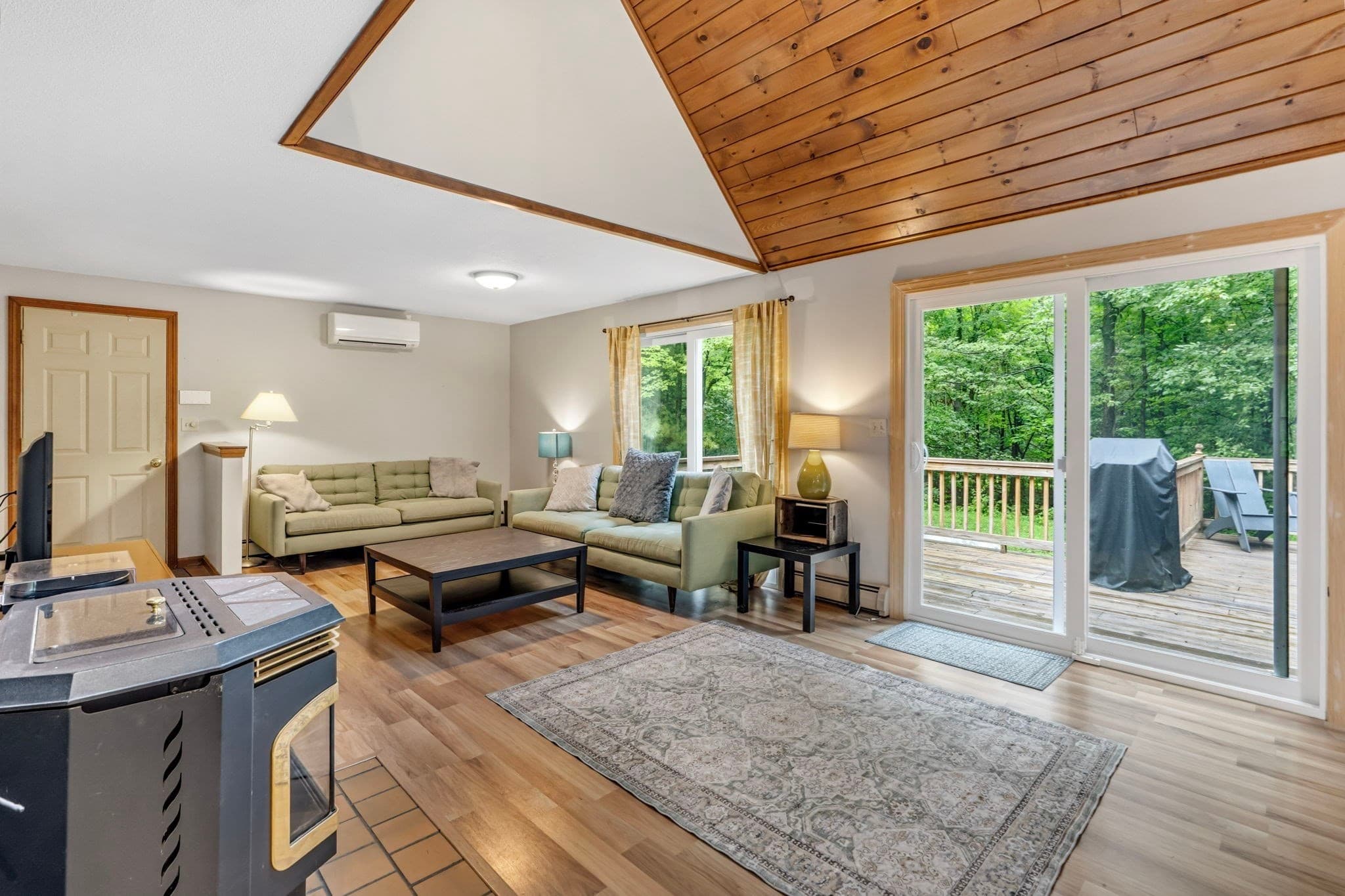 Single Family Residence at 43 Coleman Rd, Southampton MA 01073, Southampton, photo 8 of 42