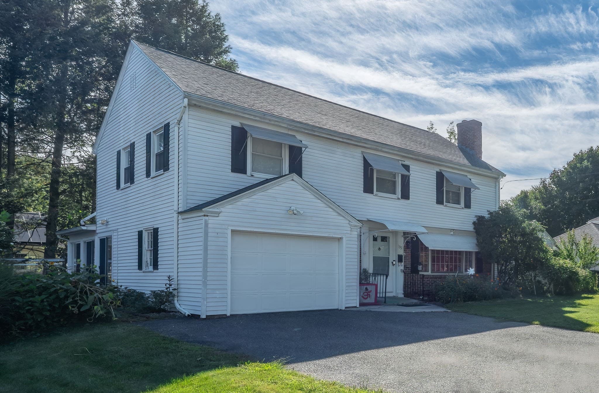 135 Emerson St, Springfield MA 01118