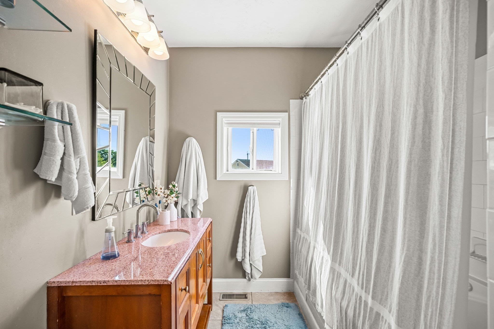 Single Family Residence at 125 Fellsmere Street, Lynn MA 01904, Lynn, photo 17 of 38