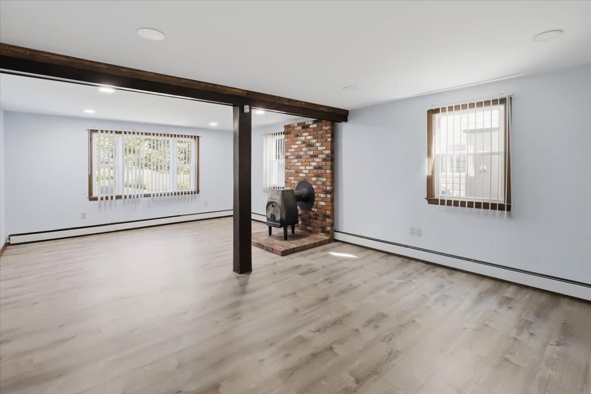 Single Family Residence at 770 Old Warren Rd, Swansea MA 02777, Swansea, photo 13 of 41