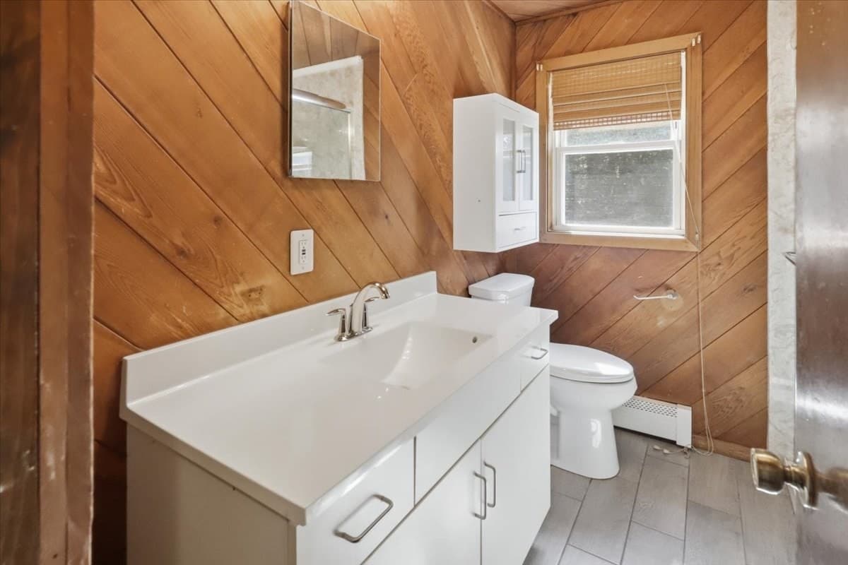 Single Family Residence at 770 Old Warren Rd, Swansea MA 02777, Swansea, photo 34 of 41