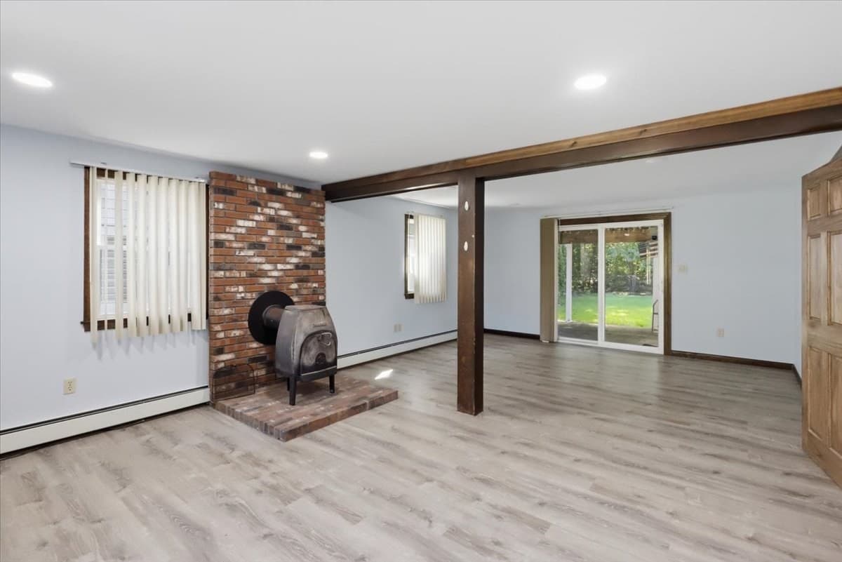 Single Family Residence at 770 Old Warren Rd, Swansea MA 02777, Swansea, photo 11 of 41