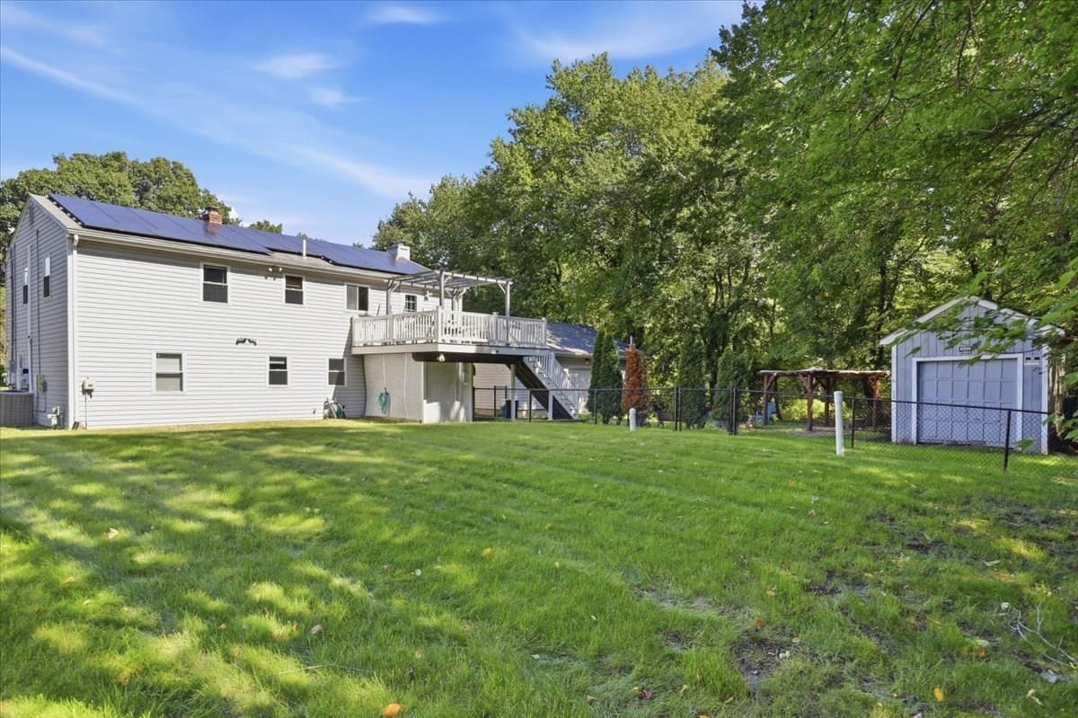 Single Family Residence at 770 Old Warren Rd, Swansea MA 02777, Swansea, photo 4 of 41