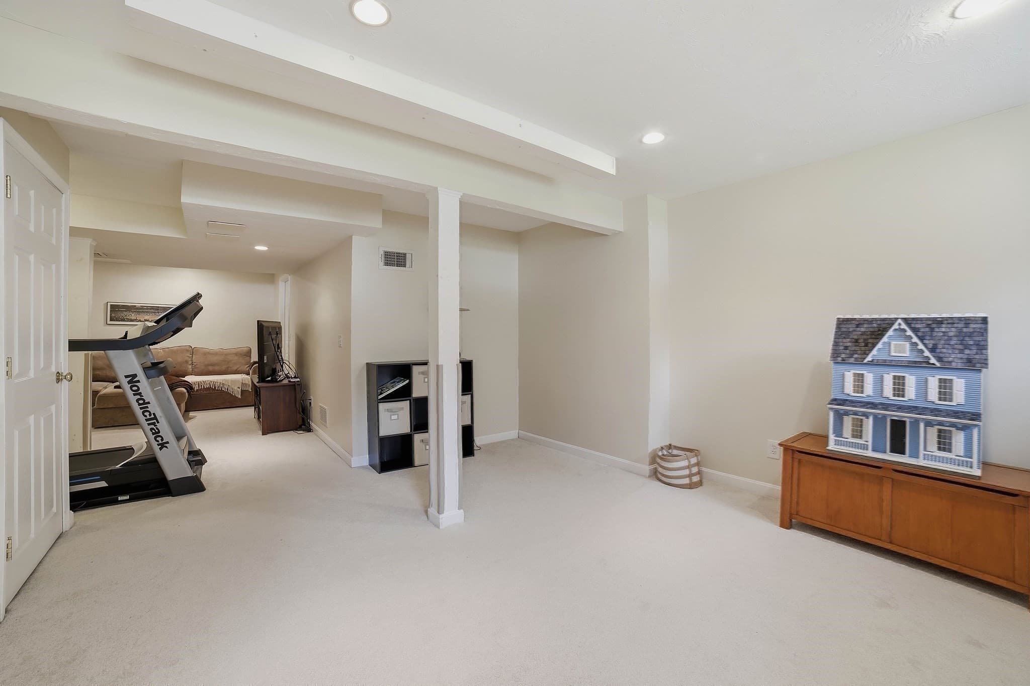 Single Family Residence at 72 Palomino Dr, Franklin MA 02038, Franklin, photo 23 of 35