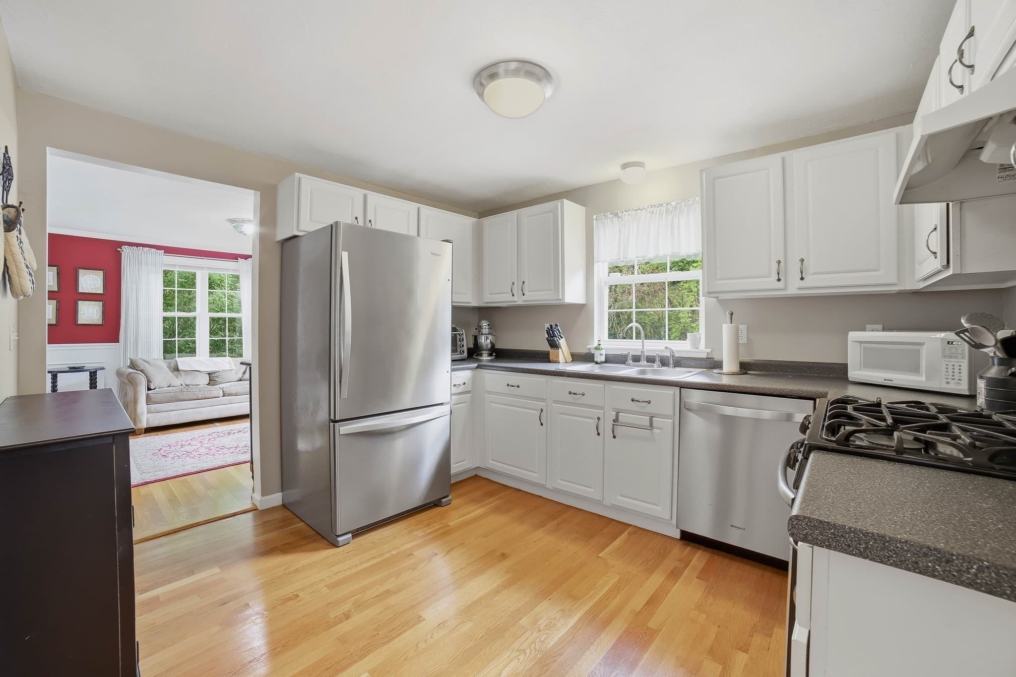Single Family Residence at 72 Palomino Dr, Franklin MA 02038, Franklin, photo 8 of 35
