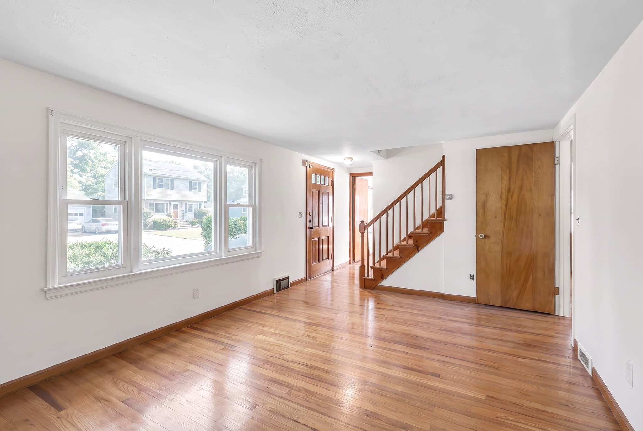 Single Family Residence at 44 Arthur St, Springfield MA 01104, Springfield, photo 23 of 28