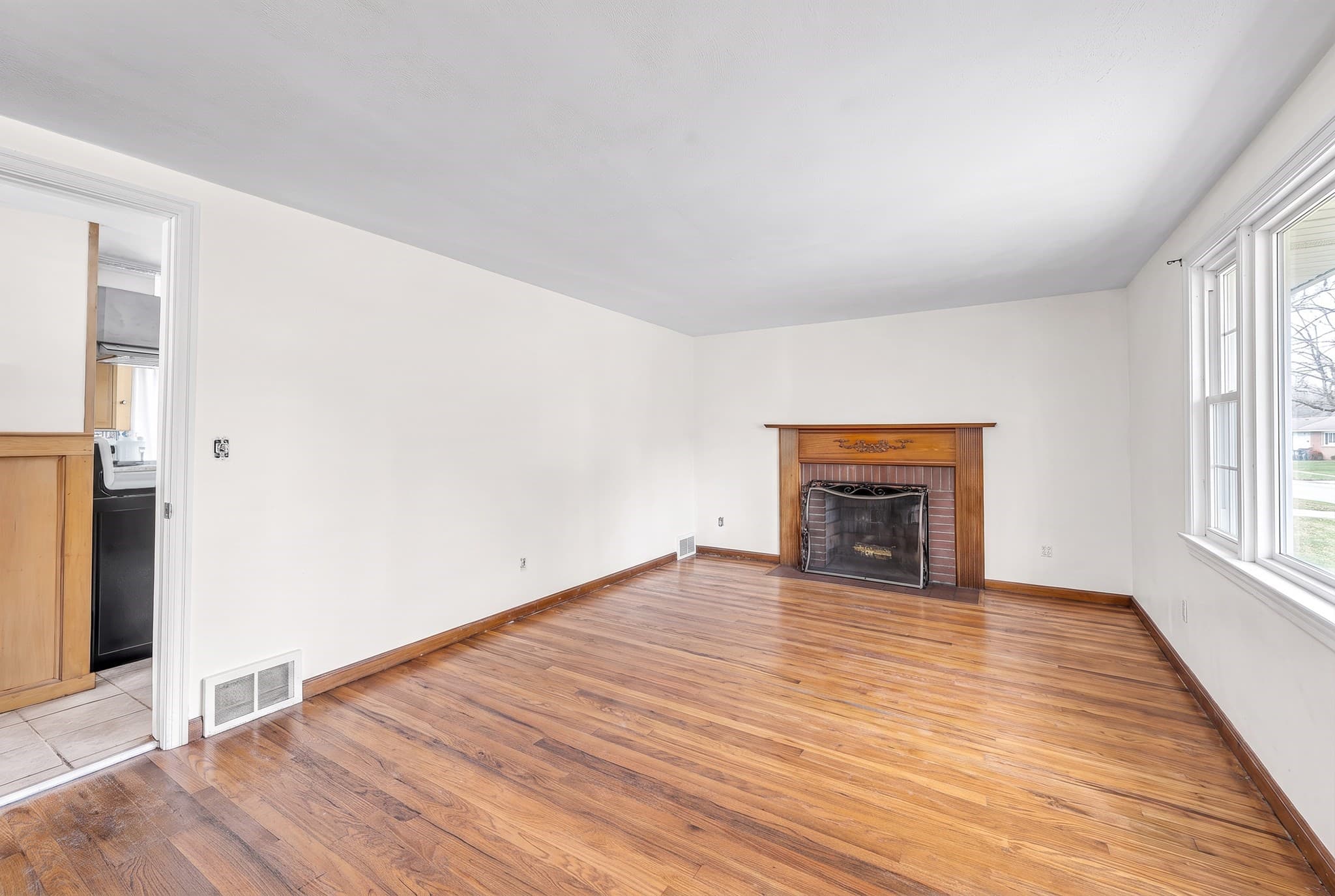 Single Family Residence at 44 Arthur St, Springfield MA 01104, Springfield, photo 27 of 28