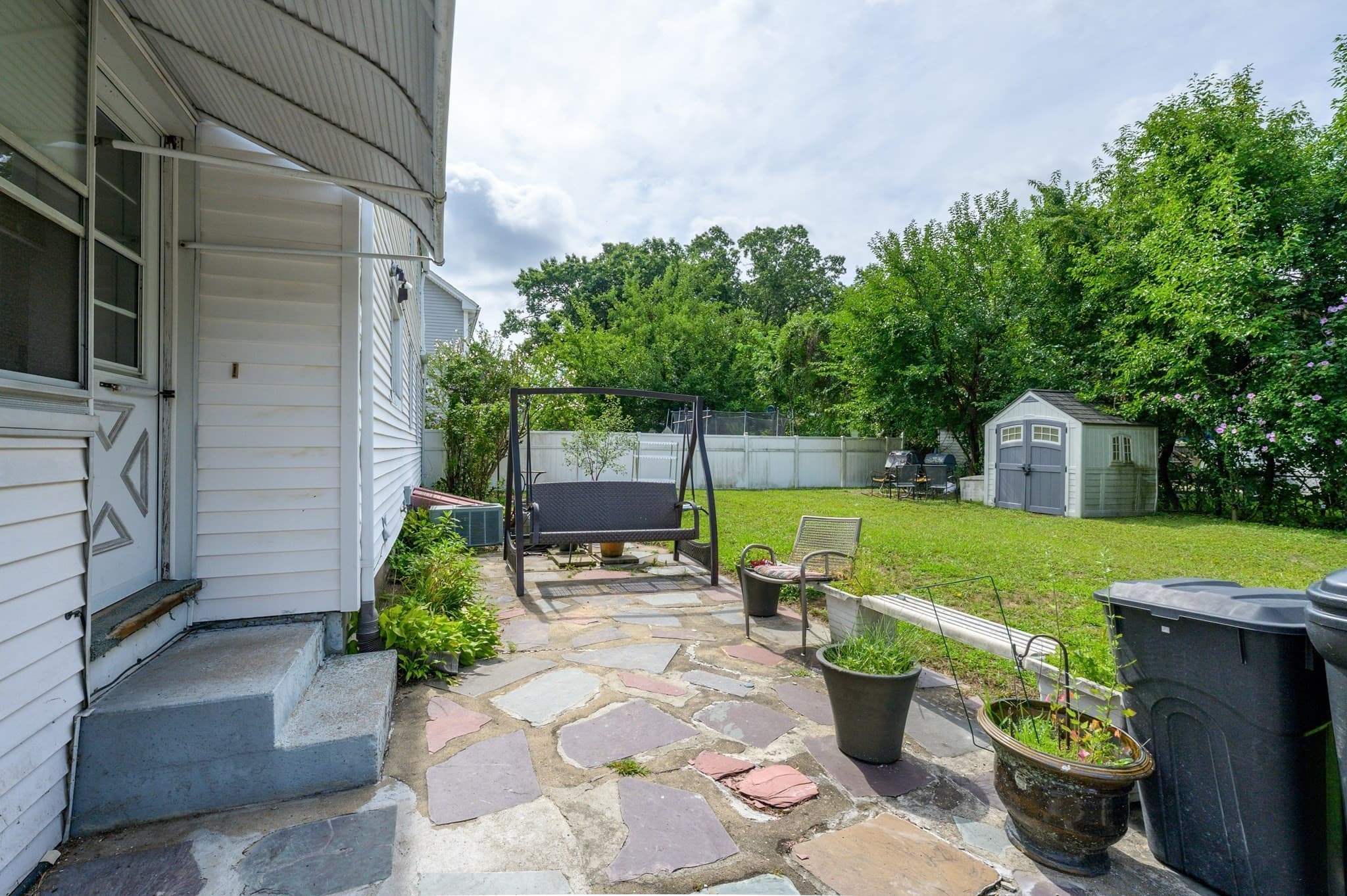 Single Family Residence at 44 Arthur St, Springfield MA 01104, Springfield, photo 6 of 28