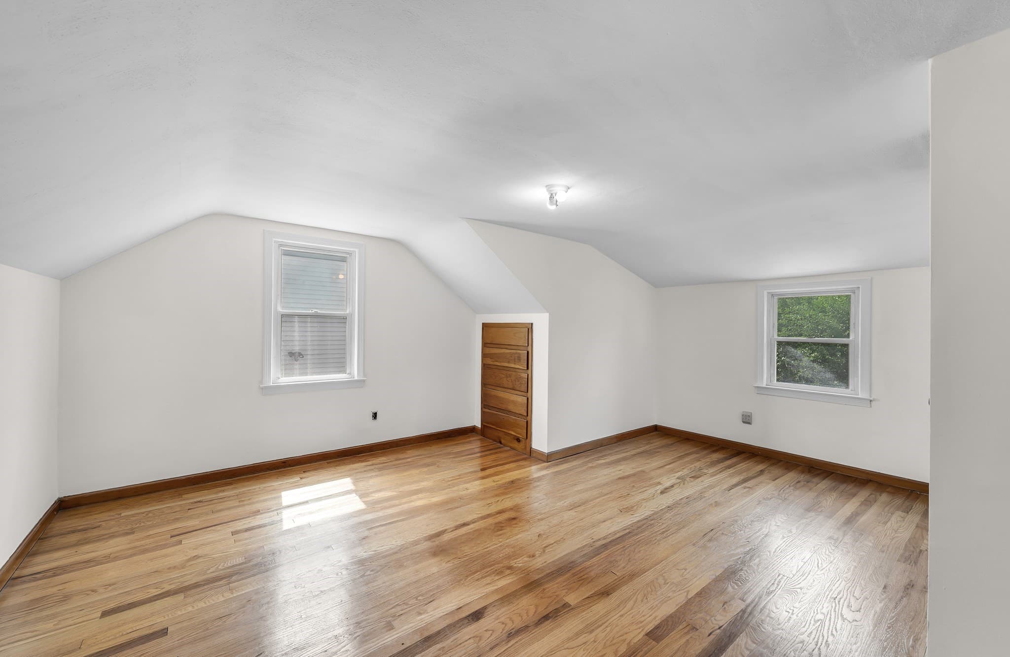 Single Family Residence at 44 Arthur St, Springfield MA 01104, Springfield, photo 12 of 28