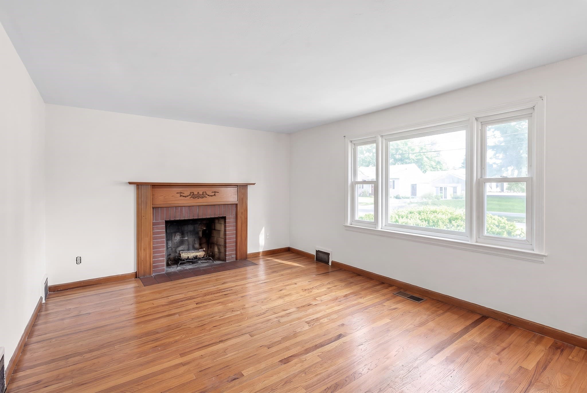 Single Family Residence at 44 Arthur St, Springfield MA 01104, Springfield, photo 22 of 28