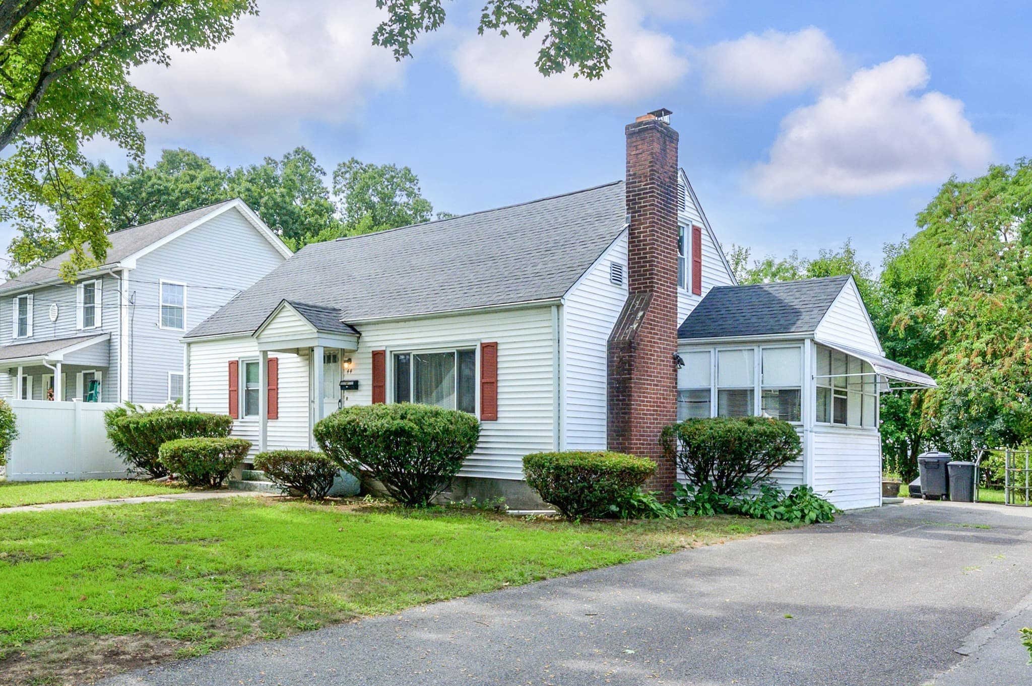 44 Arthur St, Springfield MA 01104