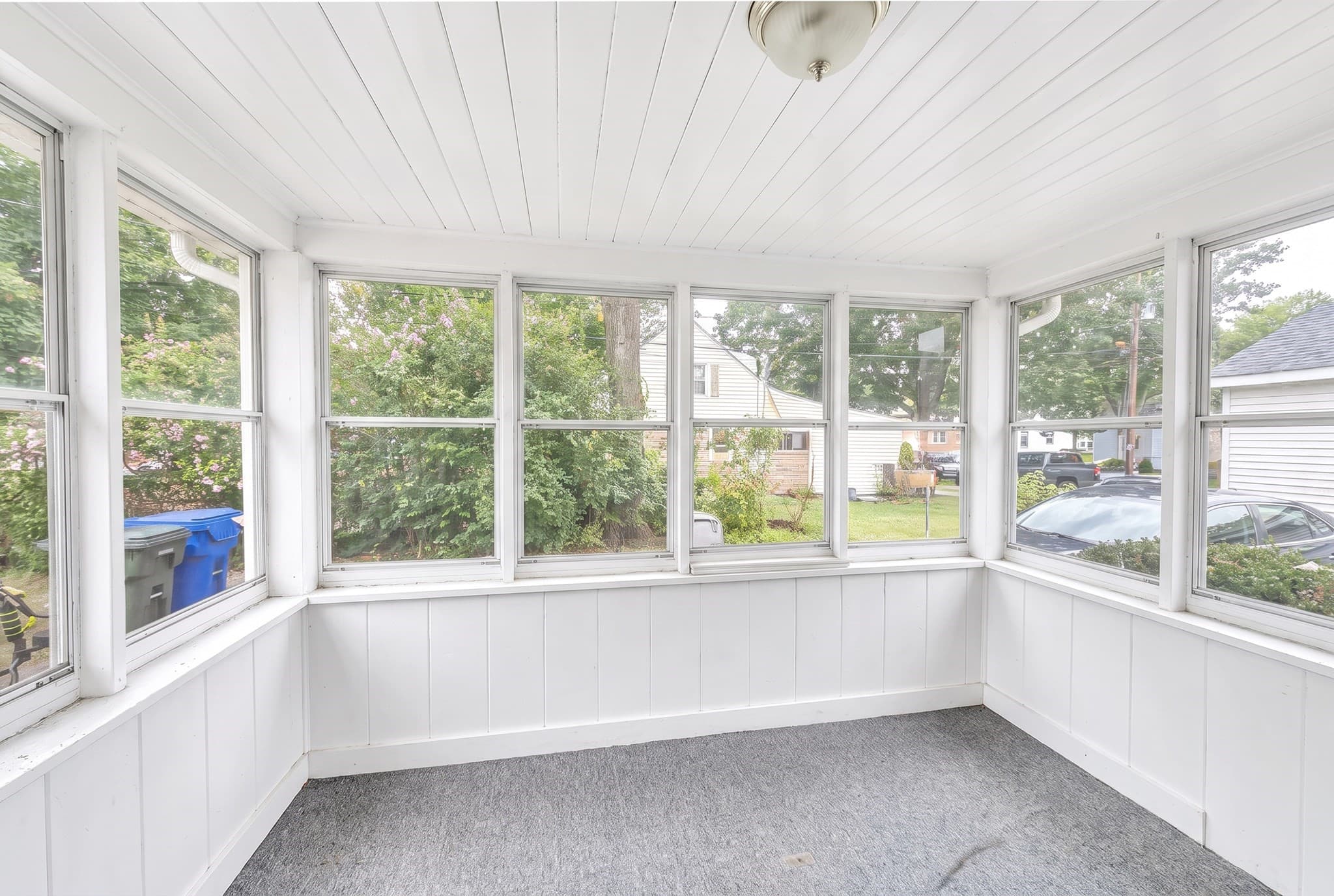 Single Family Residence at 44 Arthur St, Springfield MA 01104, Springfield, photo 24 of 28