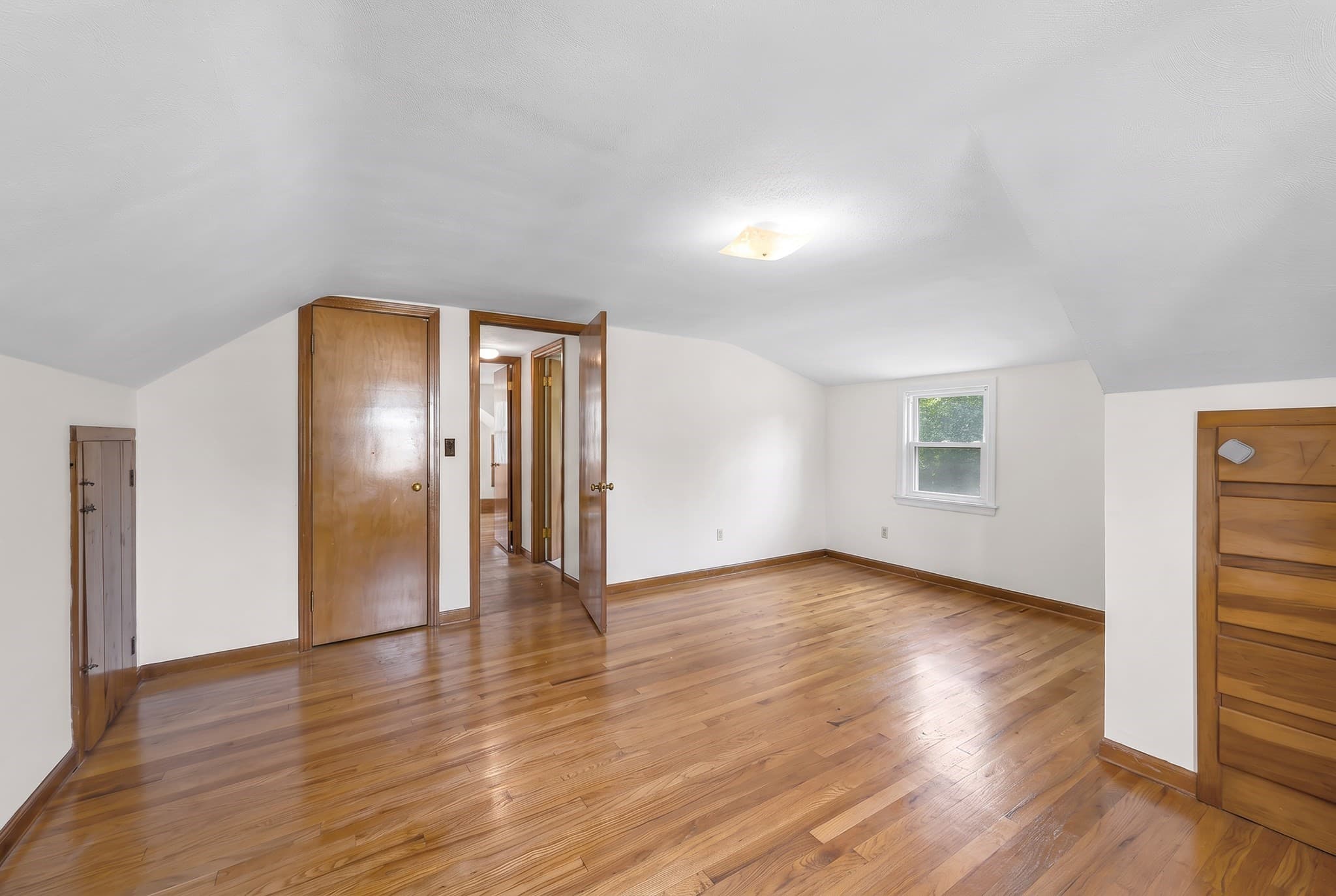 Single Family Residence at 44 Arthur St, Springfield MA 01104, Springfield, photo 14 of 28