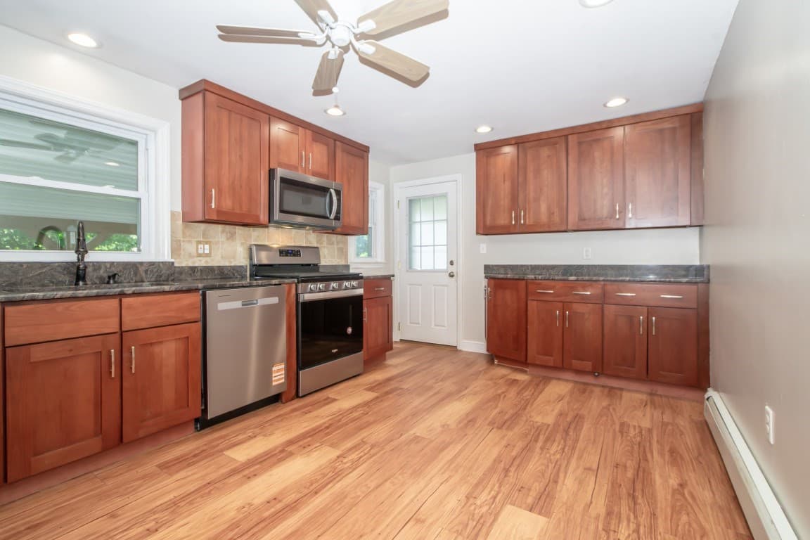 Single Family Residence at 505 Winter Street, Framingham MA 01702, Framingham, photo 16 of 31