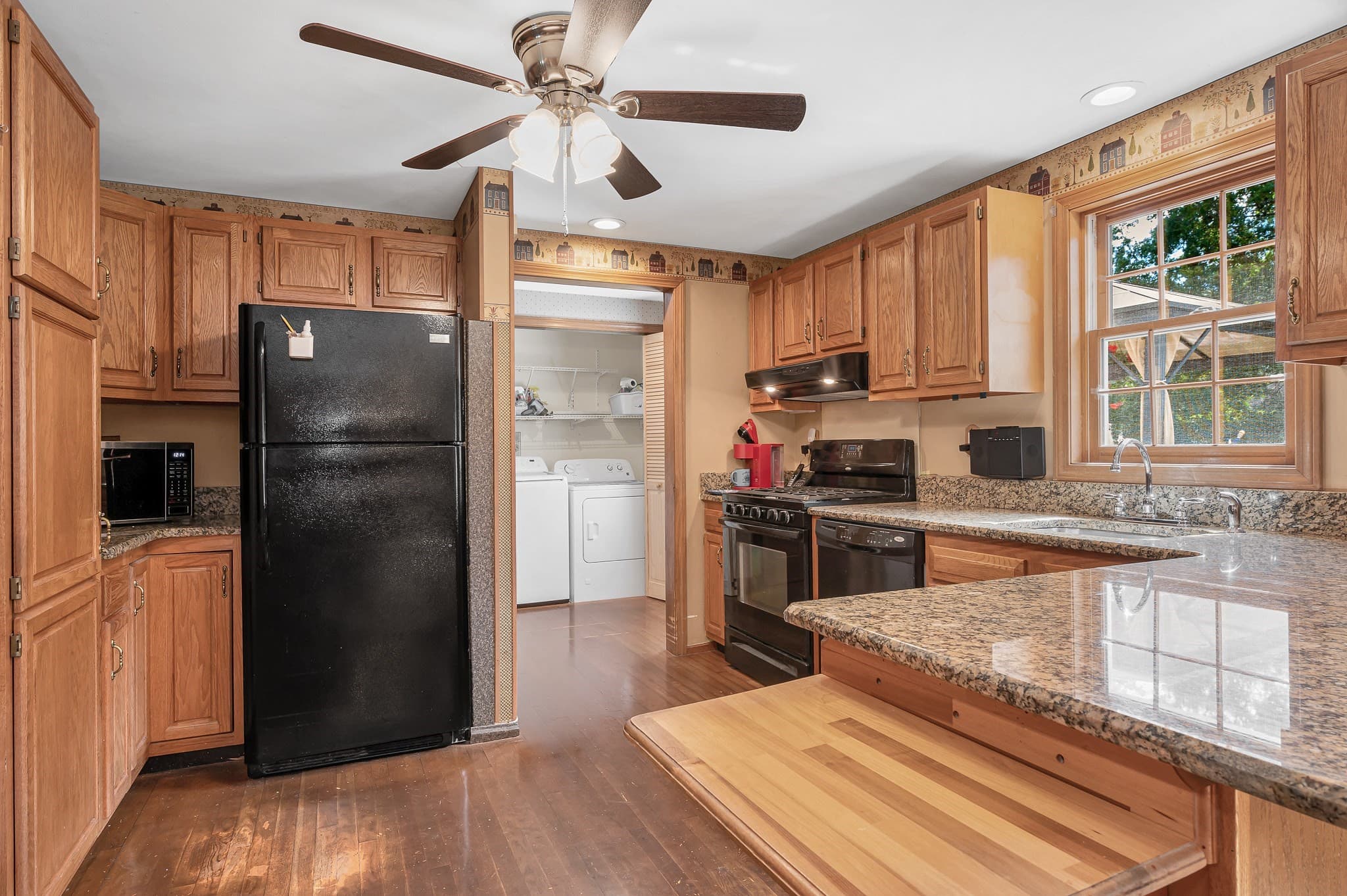 Single Family Residence at 15 Jefferson Road, Dracut MA 01826, Dracut, photo 7 of 38