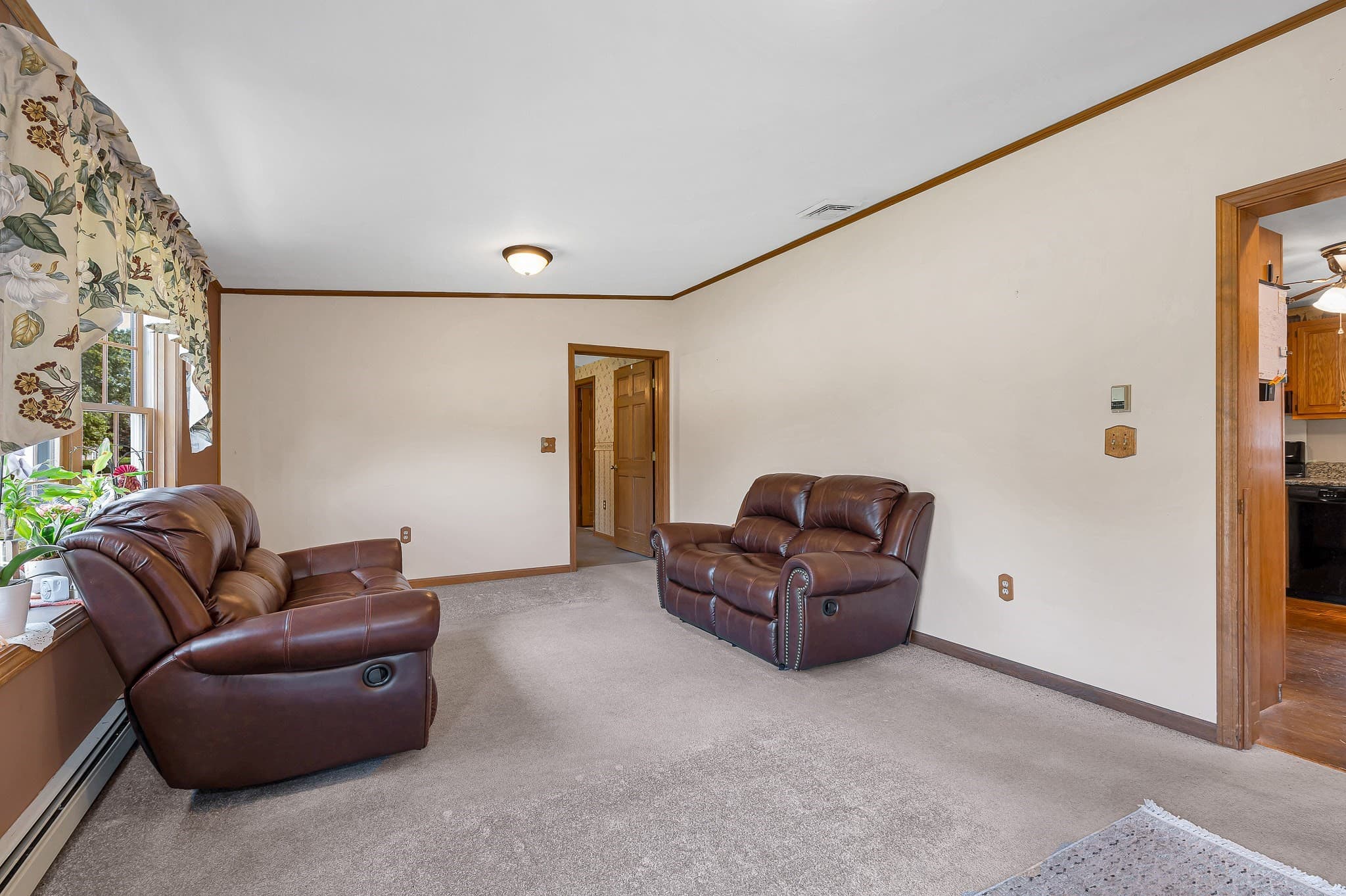 Single Family Residence at 15 Jefferson Road, Dracut MA 01826, Dracut, photo 3 of 38