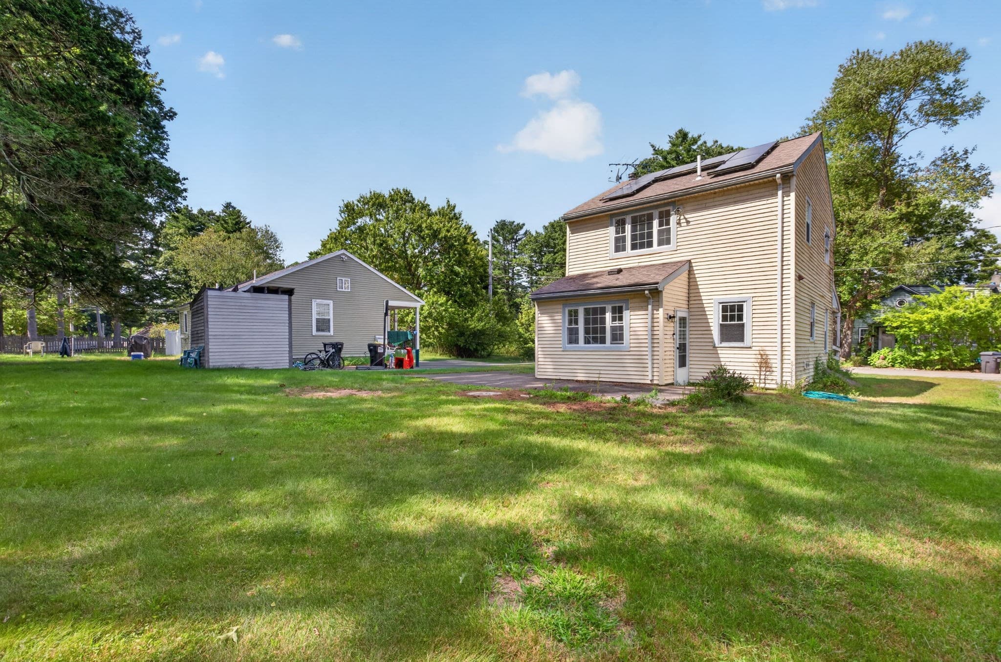 Single Family Residence at 17 W Cedar Rd, Norfolk MA 02056, Norfolk, photo 6 of 32