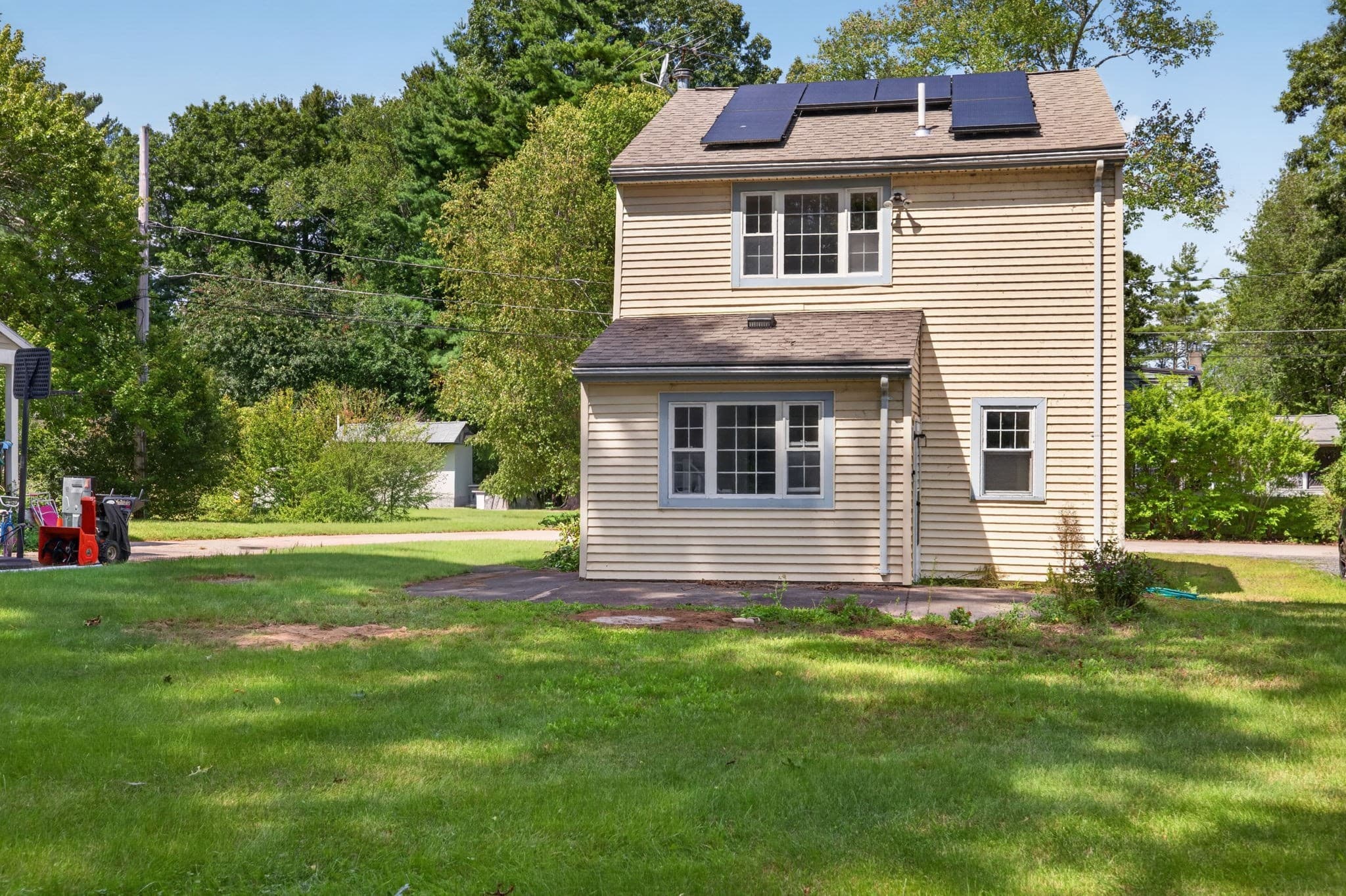 Single Family Residence at 17 W Cedar Rd, Norfolk MA 02056, Norfolk, photo 5 of 32