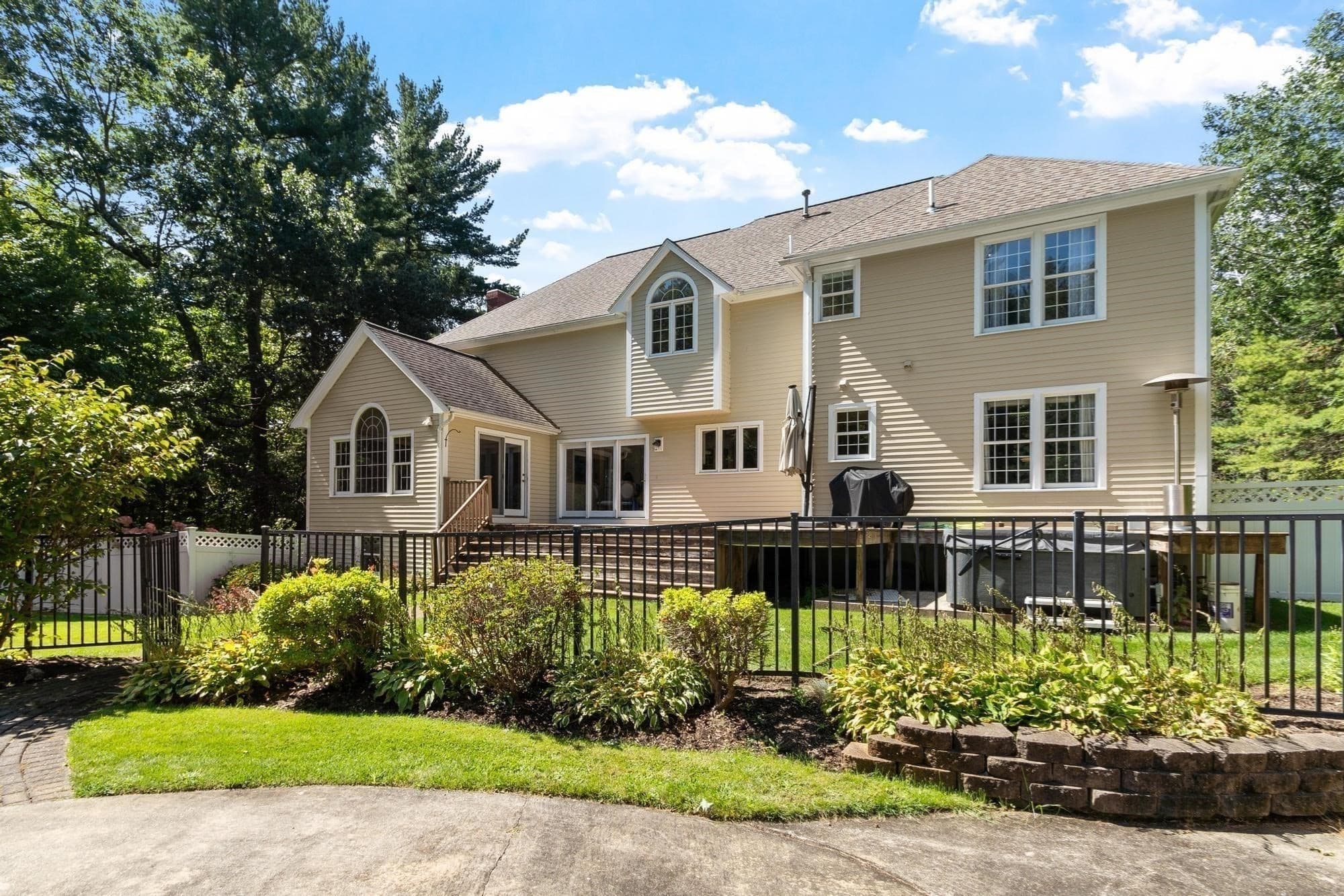 Single Family Residence at 282 Blue Ridge Rd, North Andover MA 01845, North Andover, photo 38 of 42