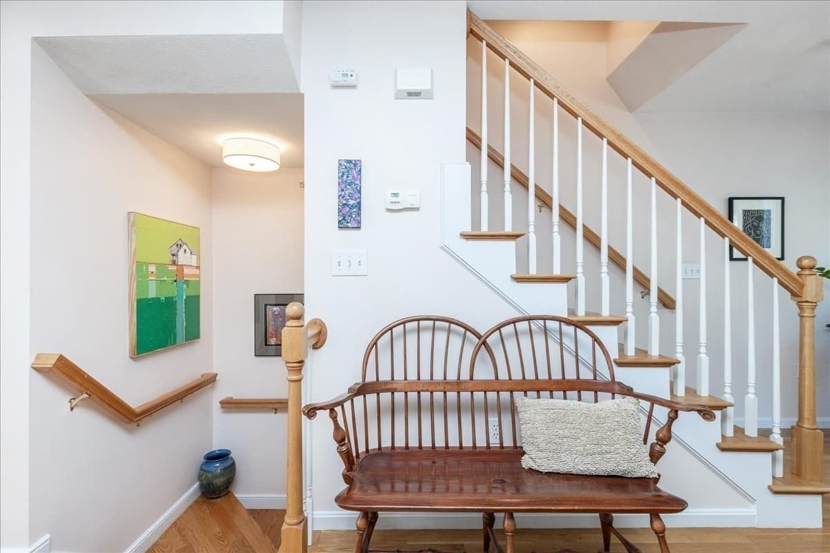 Condominium at 14-1/2 Roundy St # 4, Beverly MA 01915, Beverly, photo 12 of 37