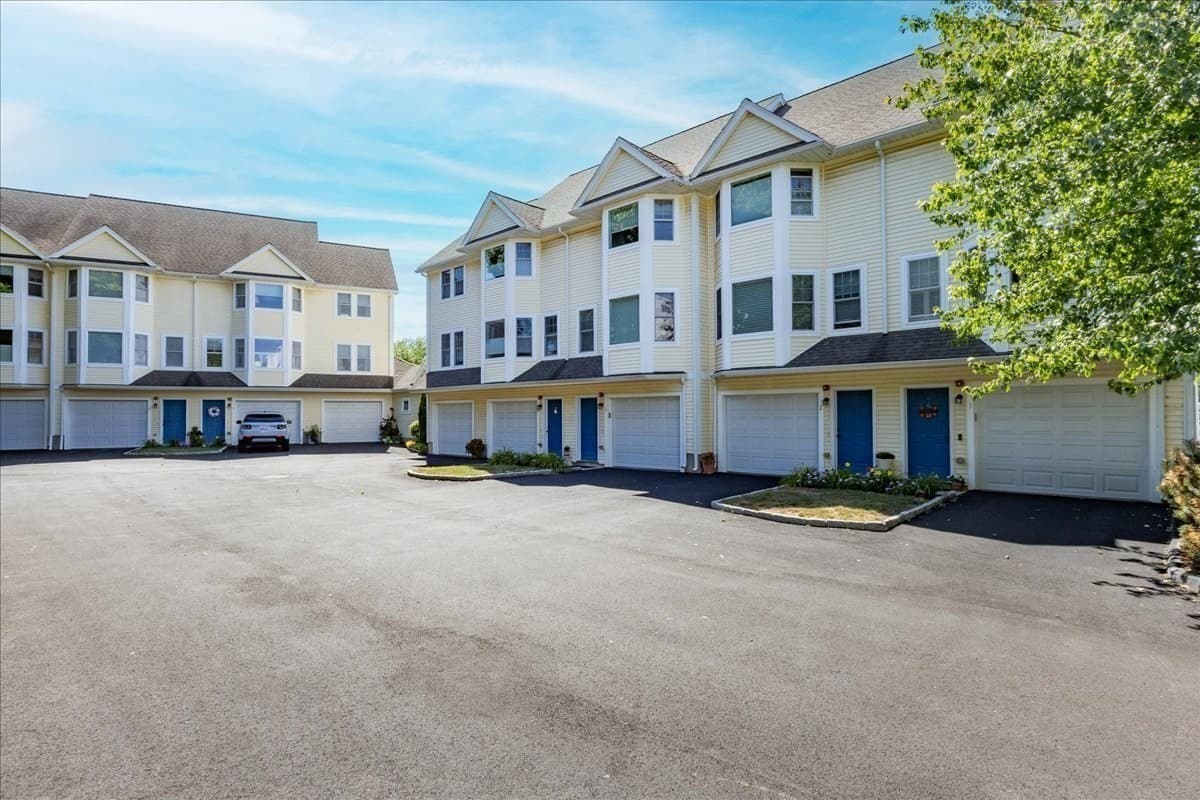 14-1/2 Roundy St # 4, Beverly MA 01915