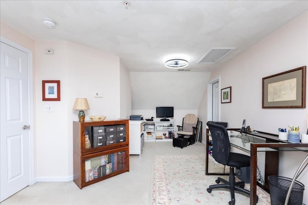 Condominium at 14-1/2 Roundy St # 4, Beverly MA 01915, Beverly, photo 20 of 37