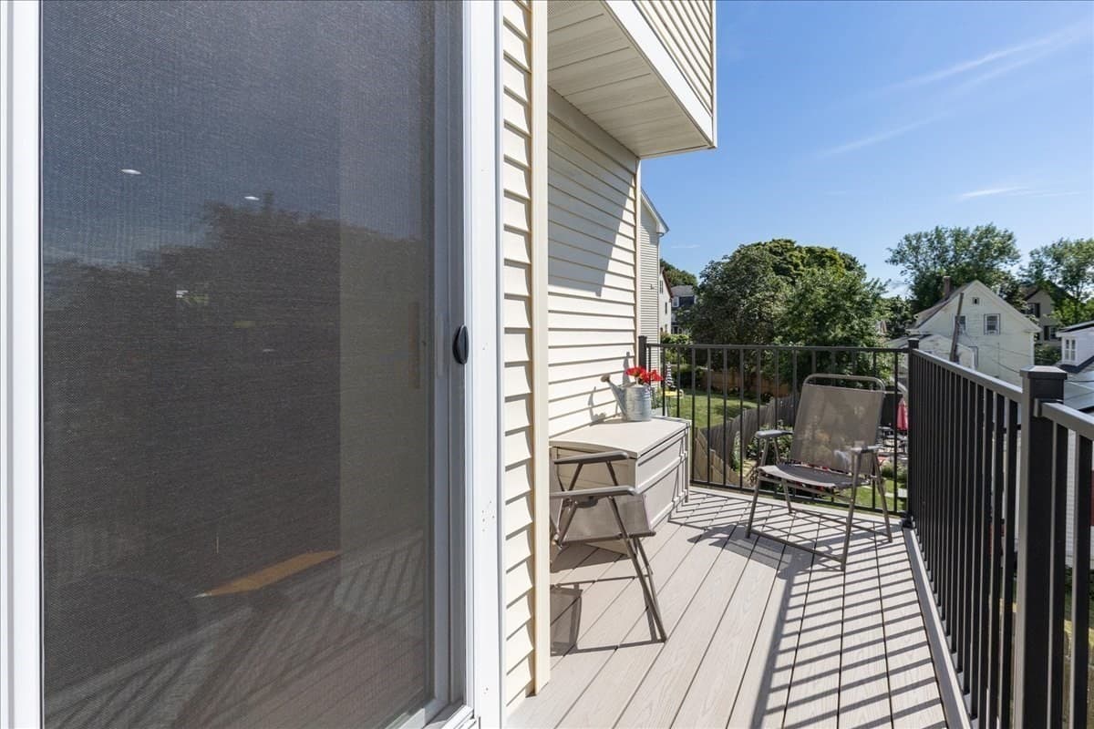 Condominium at 14-1/2 Roundy St # 4, Beverly MA 01915, Beverly, photo 34 of 37