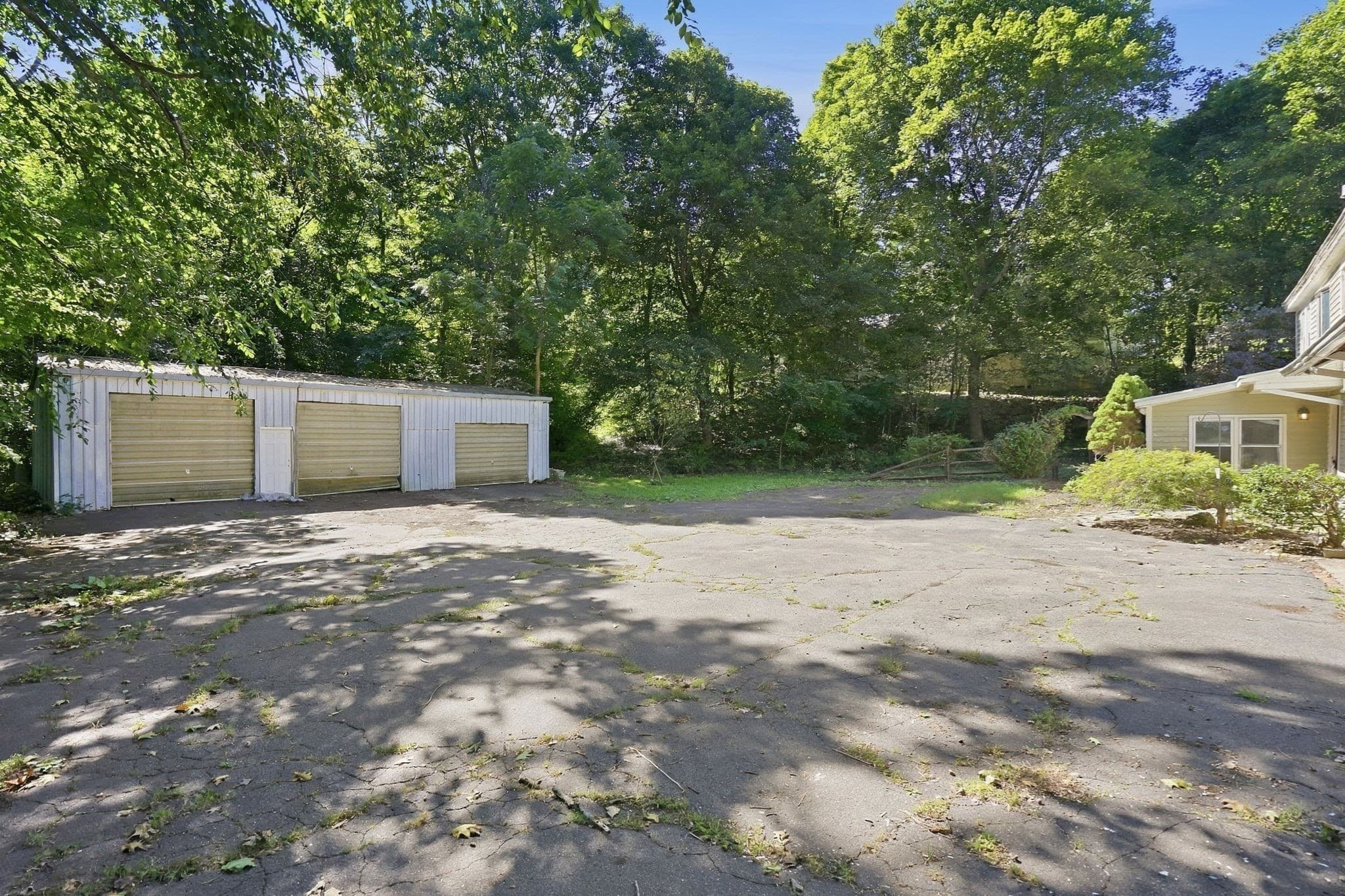 3 Family at 42 Jabish St, Belchertown MA 01007, photo 42 of 42