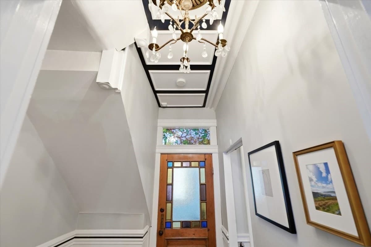 Condominium at 131 I St # 1, Boston MA 02127, Boston, photo 7 of 18