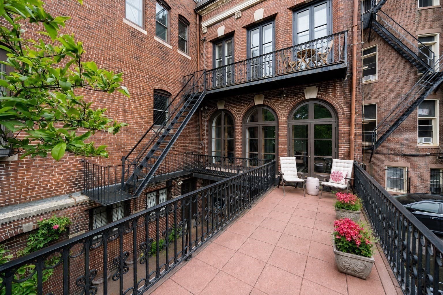 Condominium at 260 Beacon # 4, Boston MA 02116, Boston, photo 22 of 28