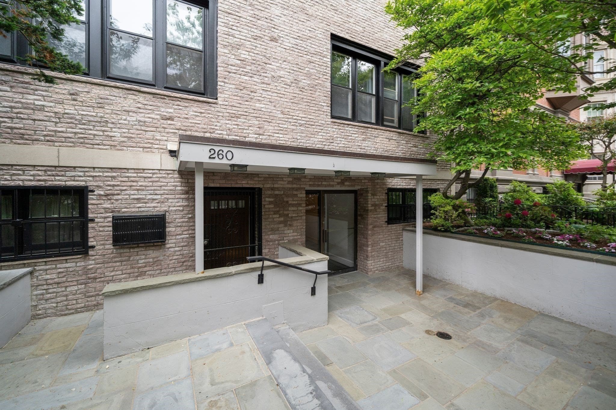 Condominium at 260 Beacon # 4, Boston MA 02116, Boston, photo 25 of 28