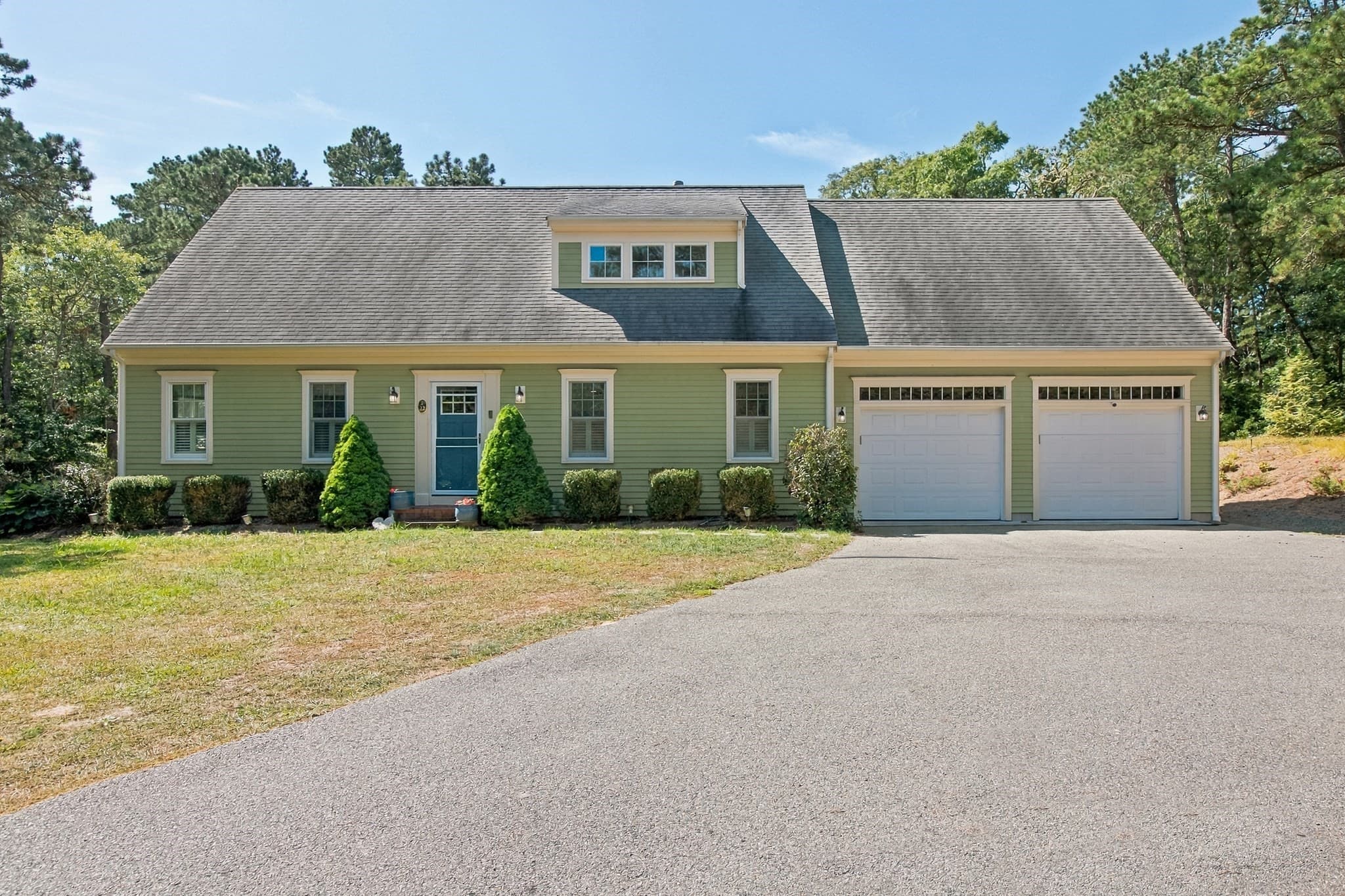 Single Family Residence at 22 Cannon Hill Dr, Harwich MA 02645, Harwich, photo 3 of 32