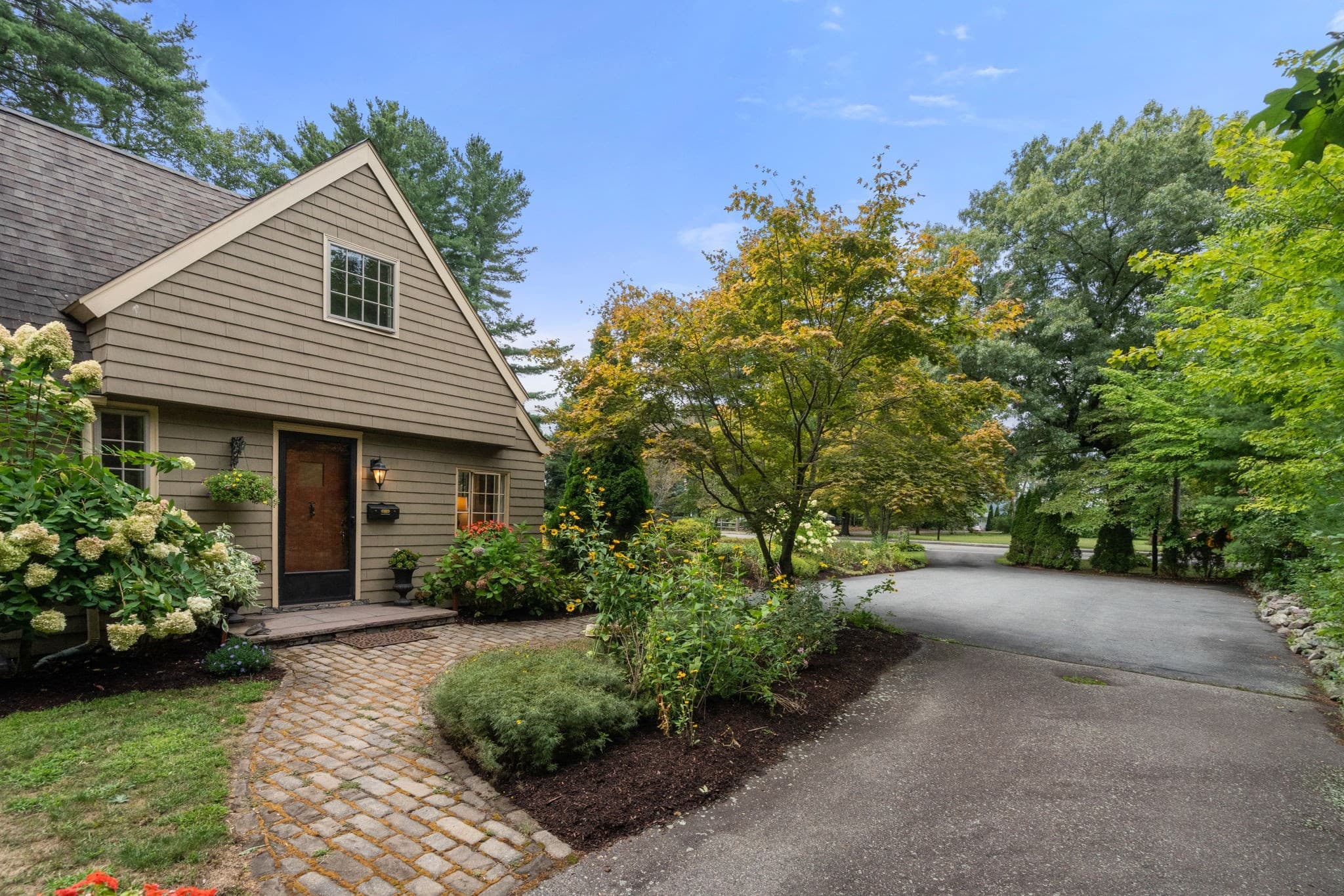 Single Family Residence at 180 Chapman Street, Canton MA 02021, Canton, photo 4 of 42