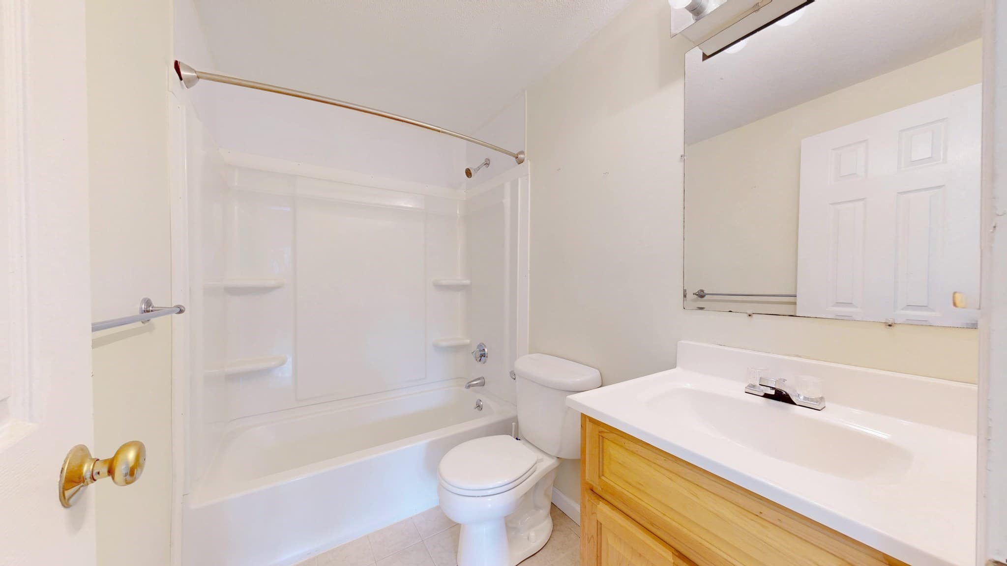 Condominium at 180 Main Street # 3304, Bridgewater MA 02324, Bridgewater, photo 10 of 34