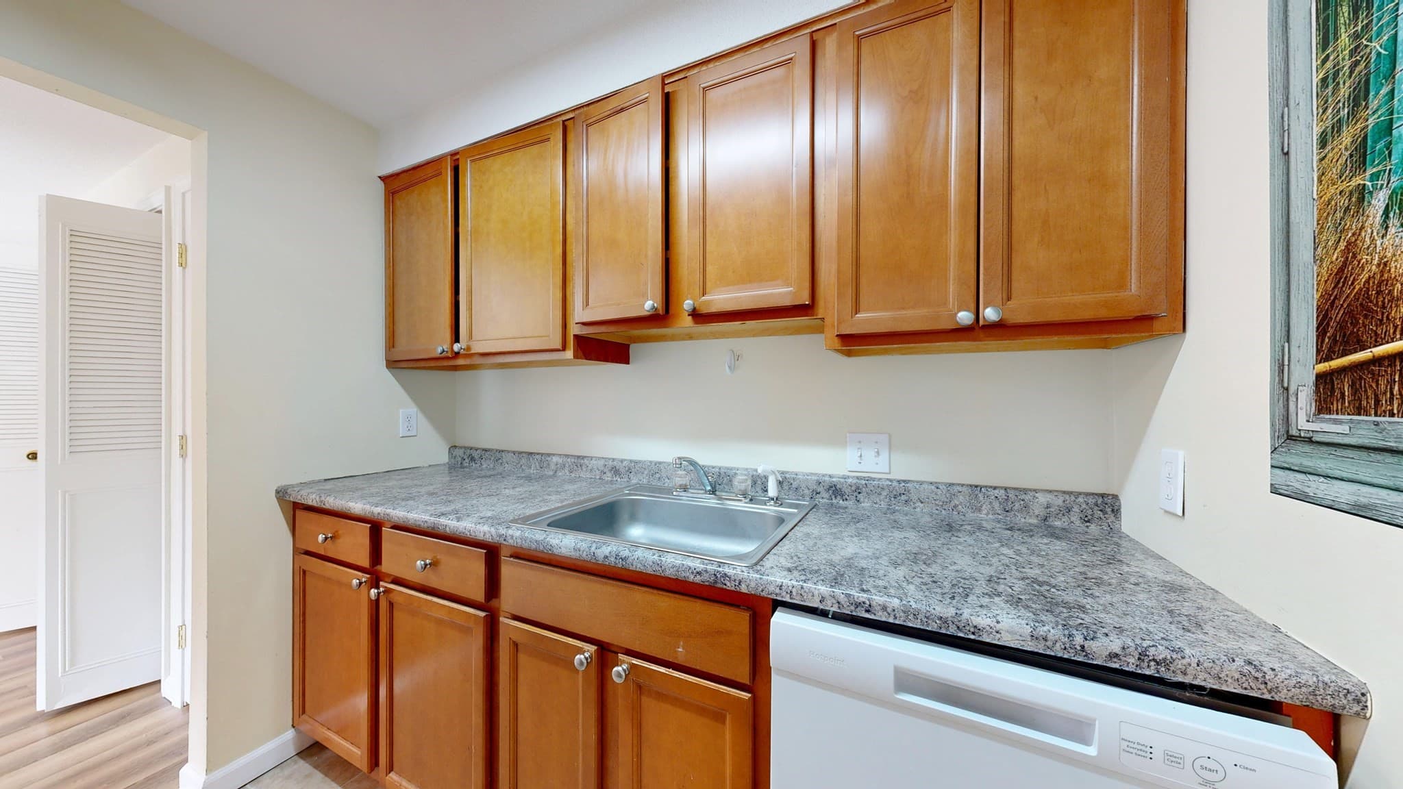 Condominium at 180 Main Street # 3304, Bridgewater MA 02324, Bridgewater, photo 8 of 34