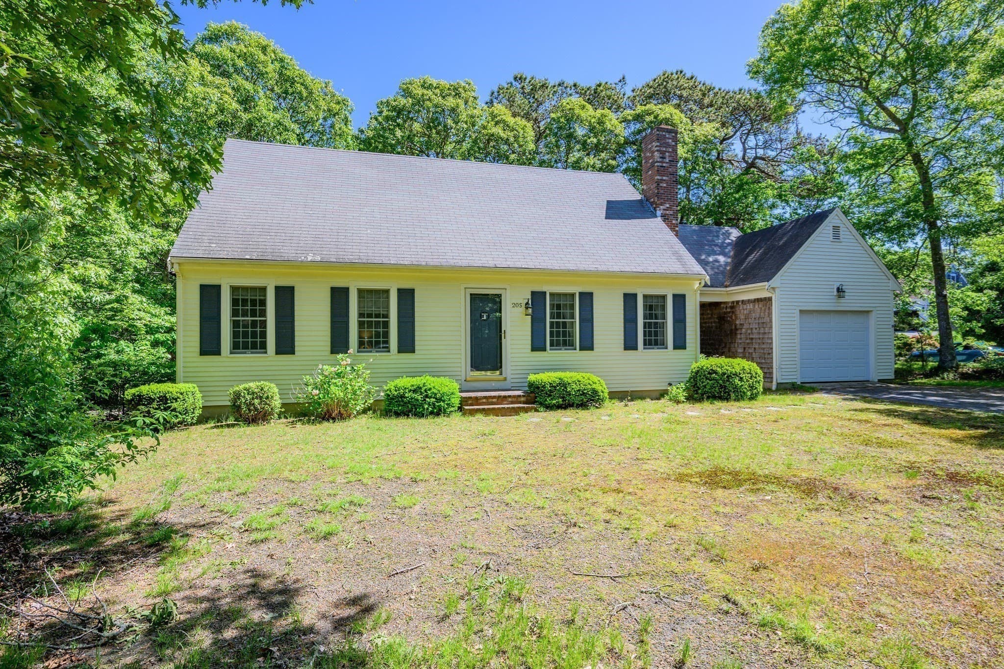 Single Family Residence at 20 Bray Farm Rd S, Yarmouth MA 02675, Yarmouth, photo 5 of 34