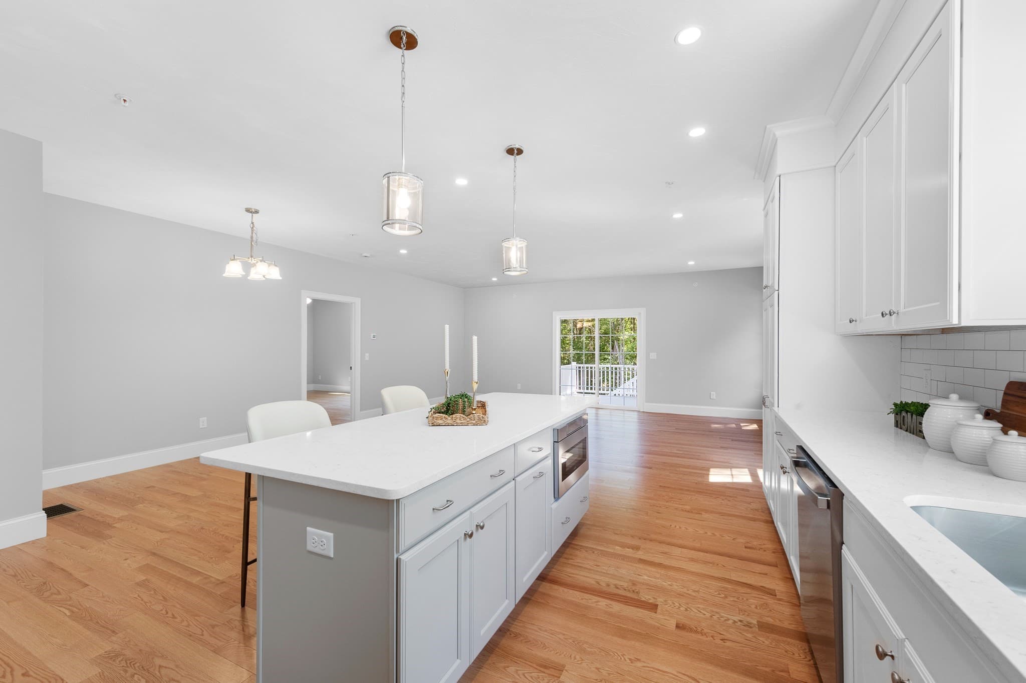 Condominium at 10 Boot Shop Road # 10, Upton MA 01568, Upton, photo 12 of 28