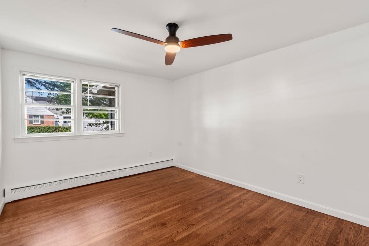 Single Family Residence at 3 Hampton St, Worcester MA 01604, Worcester, photo 7 of 15