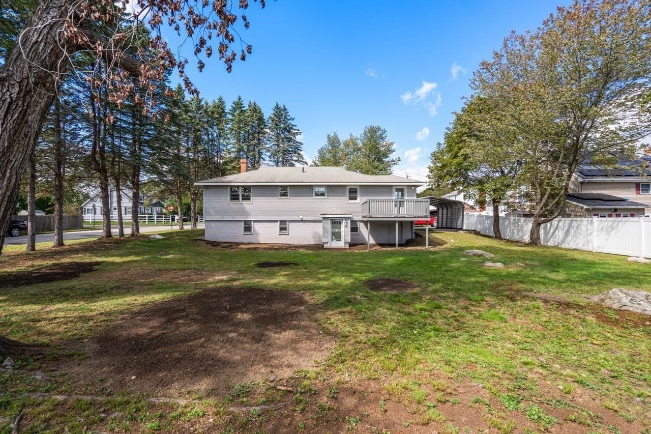 Single Family Residence at 3 Hampton St, Worcester MA 01604, Worcester, photo 14 of 15